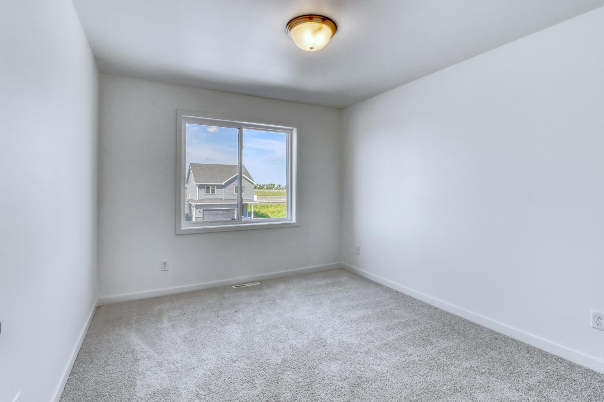 2026 single family home for sale at 6856 Belding Drive S in Fargo, ND — 4 bed, 3 bath (photo 34 of 43)