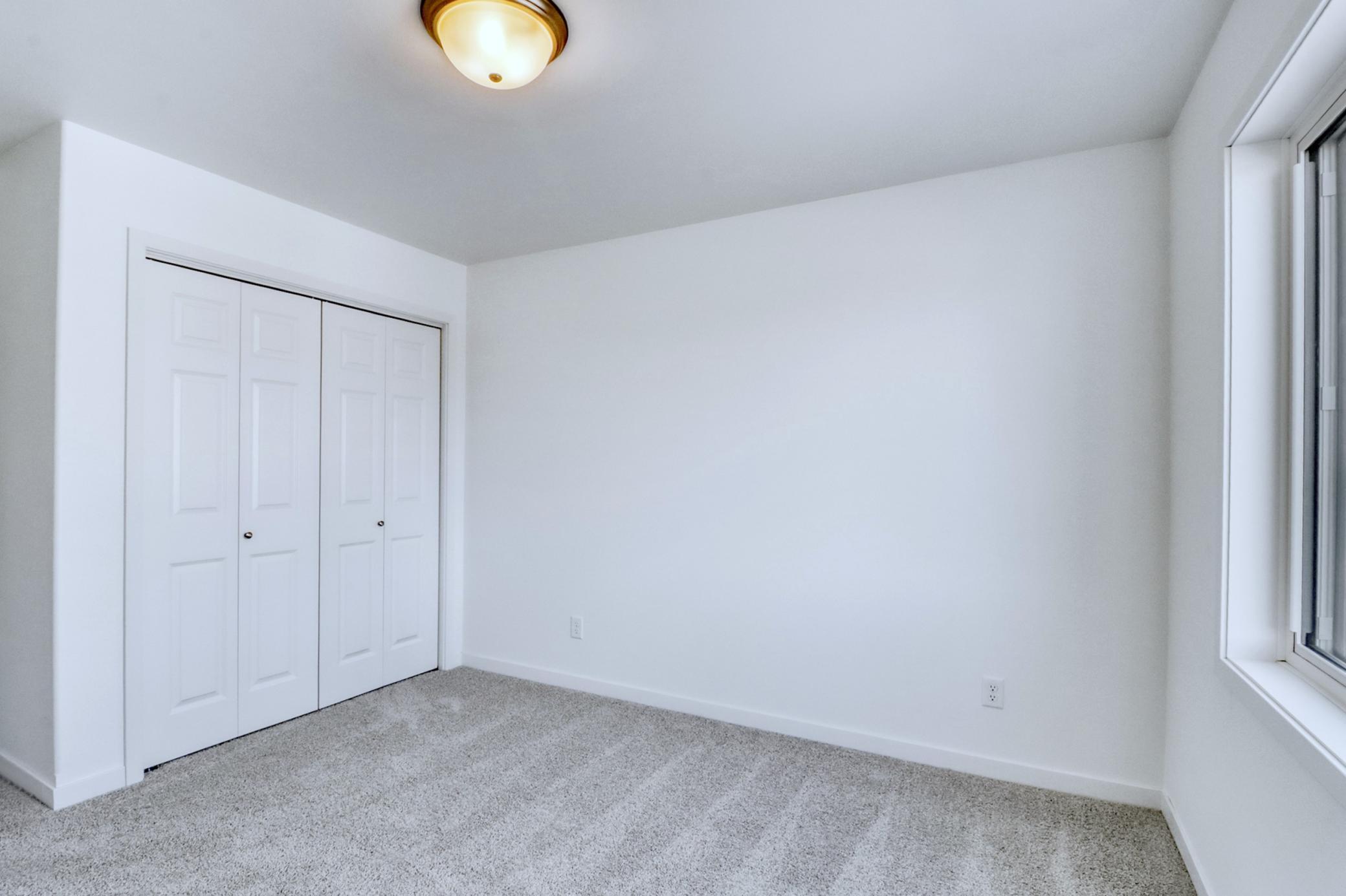 2026 single family home for sale at 6856 Belding Drive S in Fargo, ND — 4 bed, 3 bath (photo 37 of 43)
