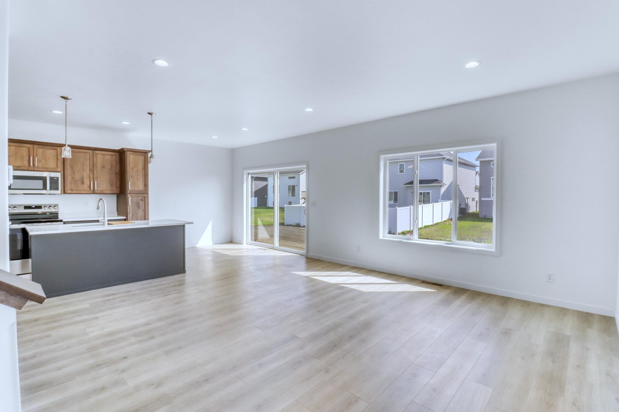 2026 single family home for sale at 6856 Belding Drive S in Fargo, ND — 4 bed, 3 bath (photo 10 of 43)