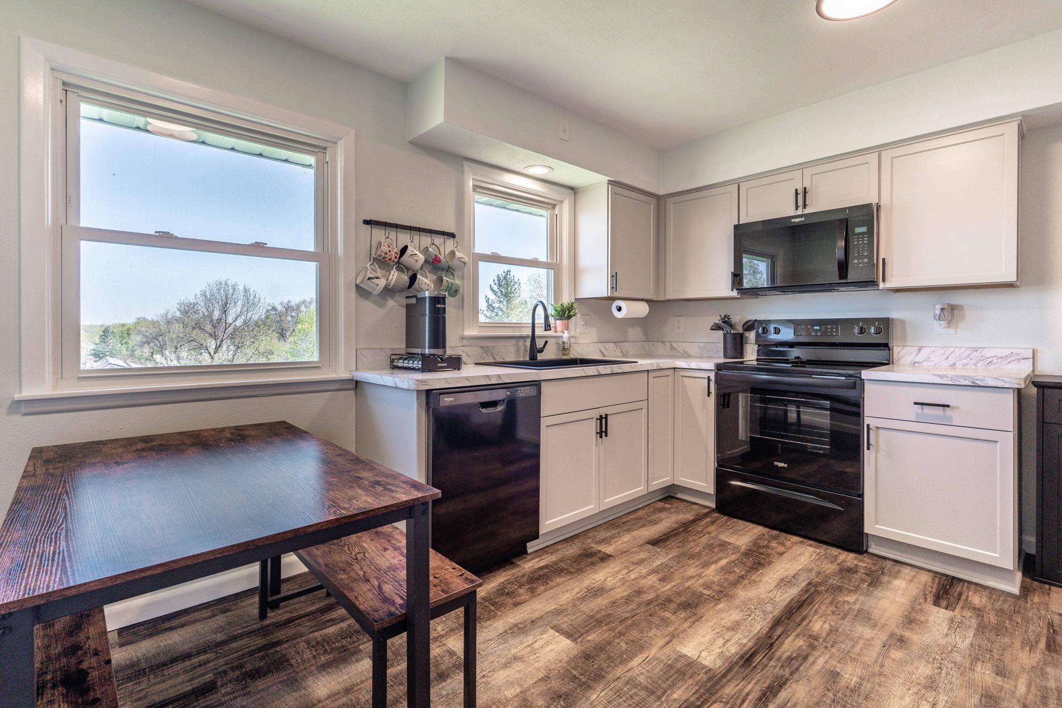 1959 single family home for sale at 326 W Gustavus Avenue in Fergus Falls, MN — 3 bed, 2 bath (photo 13 of 57)