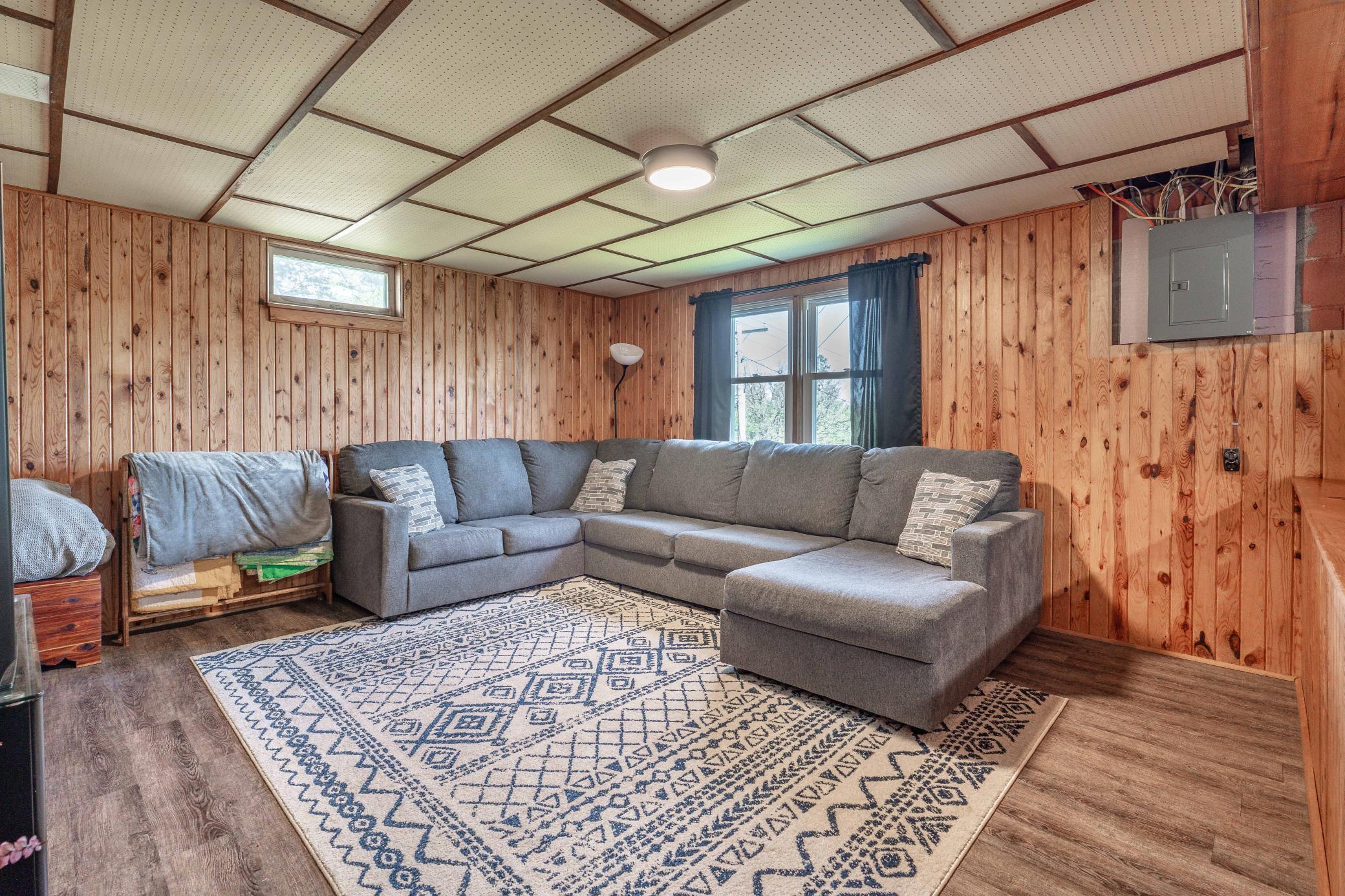 1959 single family home for sale at 326 W Gustavus Avenue in Fergus Falls, MN — 3 bed, 2 bath (photo 27 of 57)