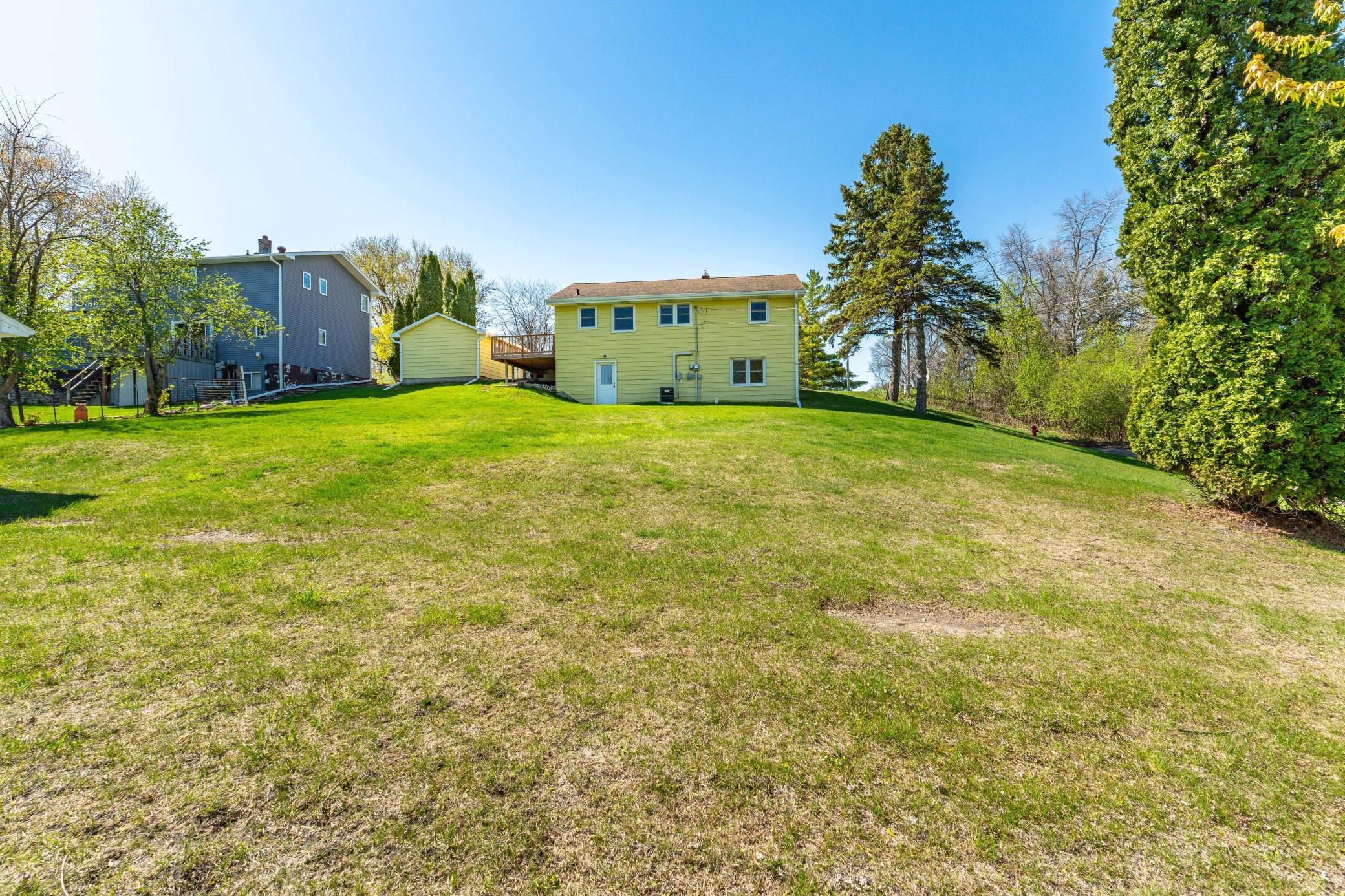 1959 single family home for sale at 326 W Gustavus Avenue in Fergus Falls, MN — 3 bed, 2 bath (photo 42 of 57)