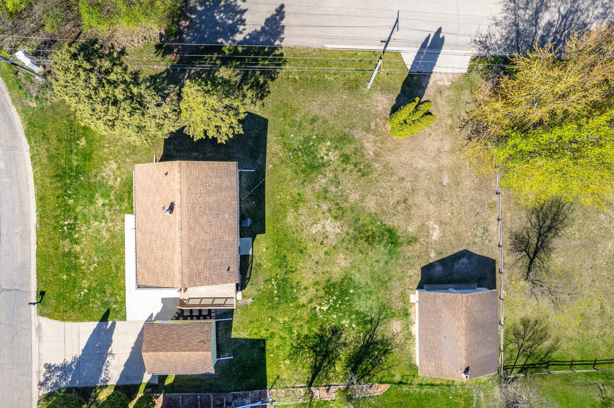 1959 single family home for sale at 326 W Gustavus Avenue in Fergus Falls, MN — 3 bed, 2 bath (photo 46 of 57)