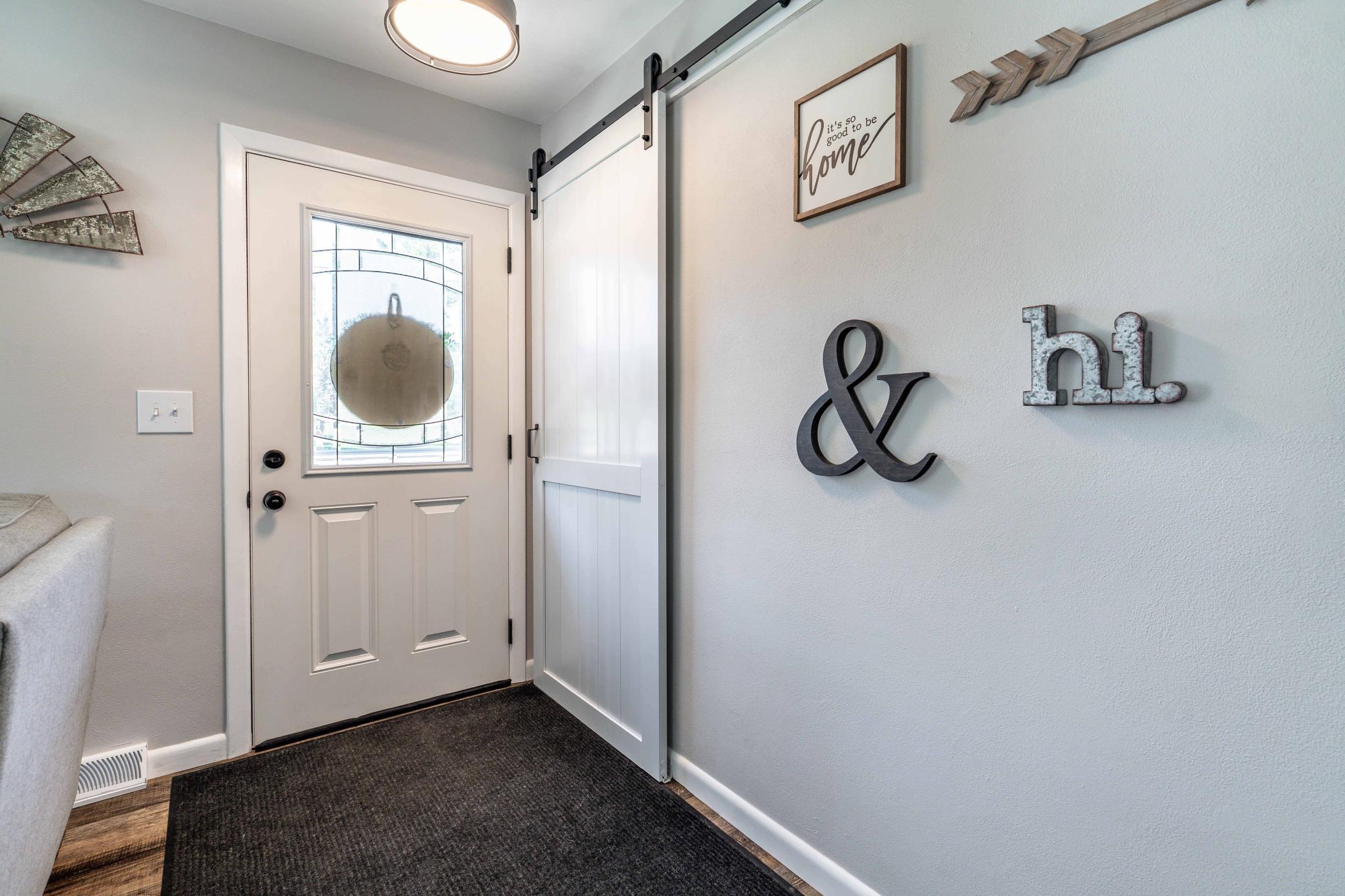 1959 single family home for sale at 326 W Gustavus Avenue in Fergus Falls, MN — 3 bed, 2 bath (photo 8 of 57)