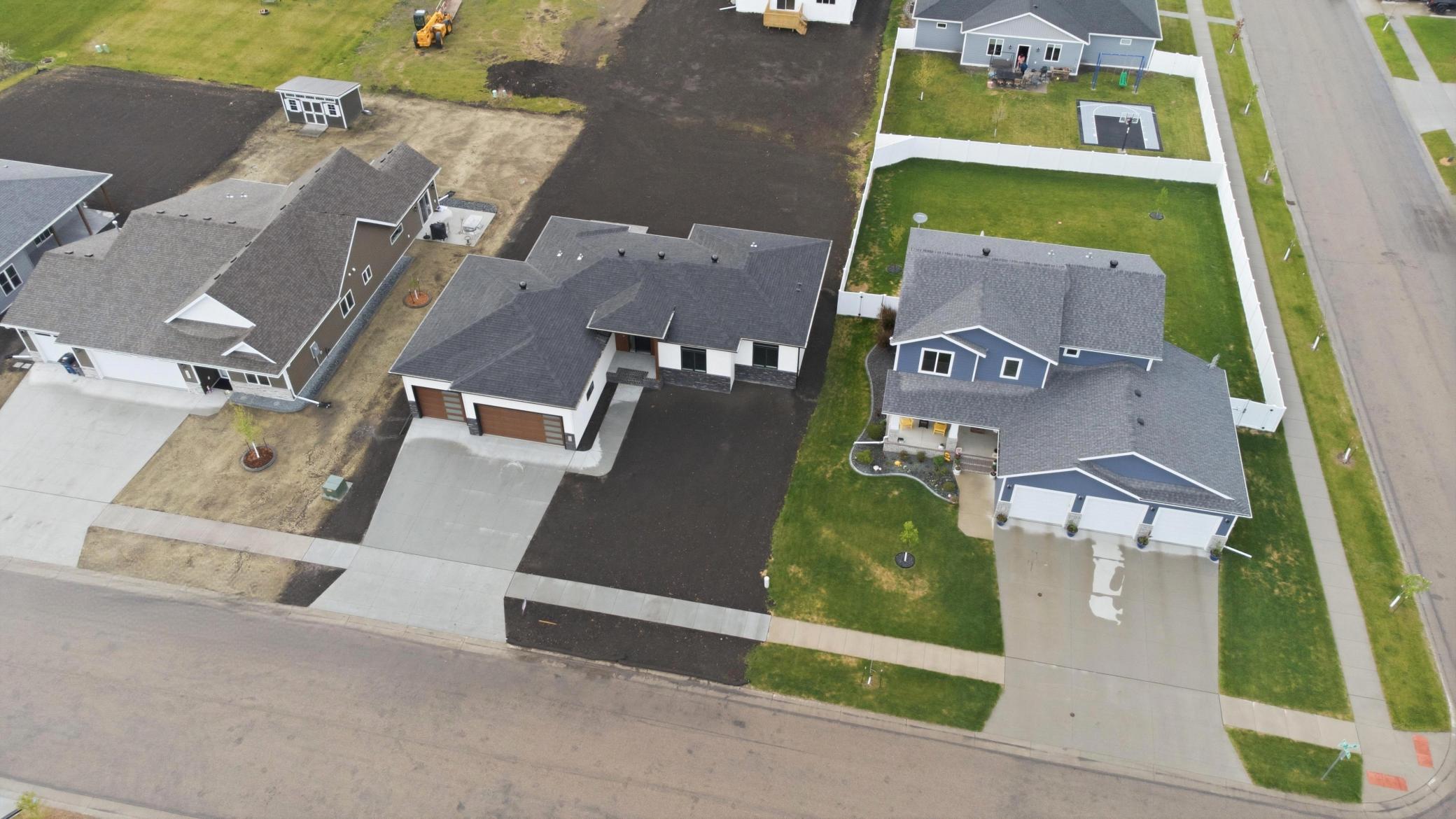 4328 23rd Avenue S, Moorhead MN 56560 - Photo 5 of 57