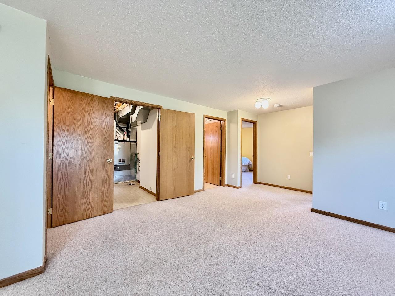 1997 single family home for sale at 1400 S Cascade Street in Fergus Falls, MN — 4 bed, 3 bath (photo 27 of 53)