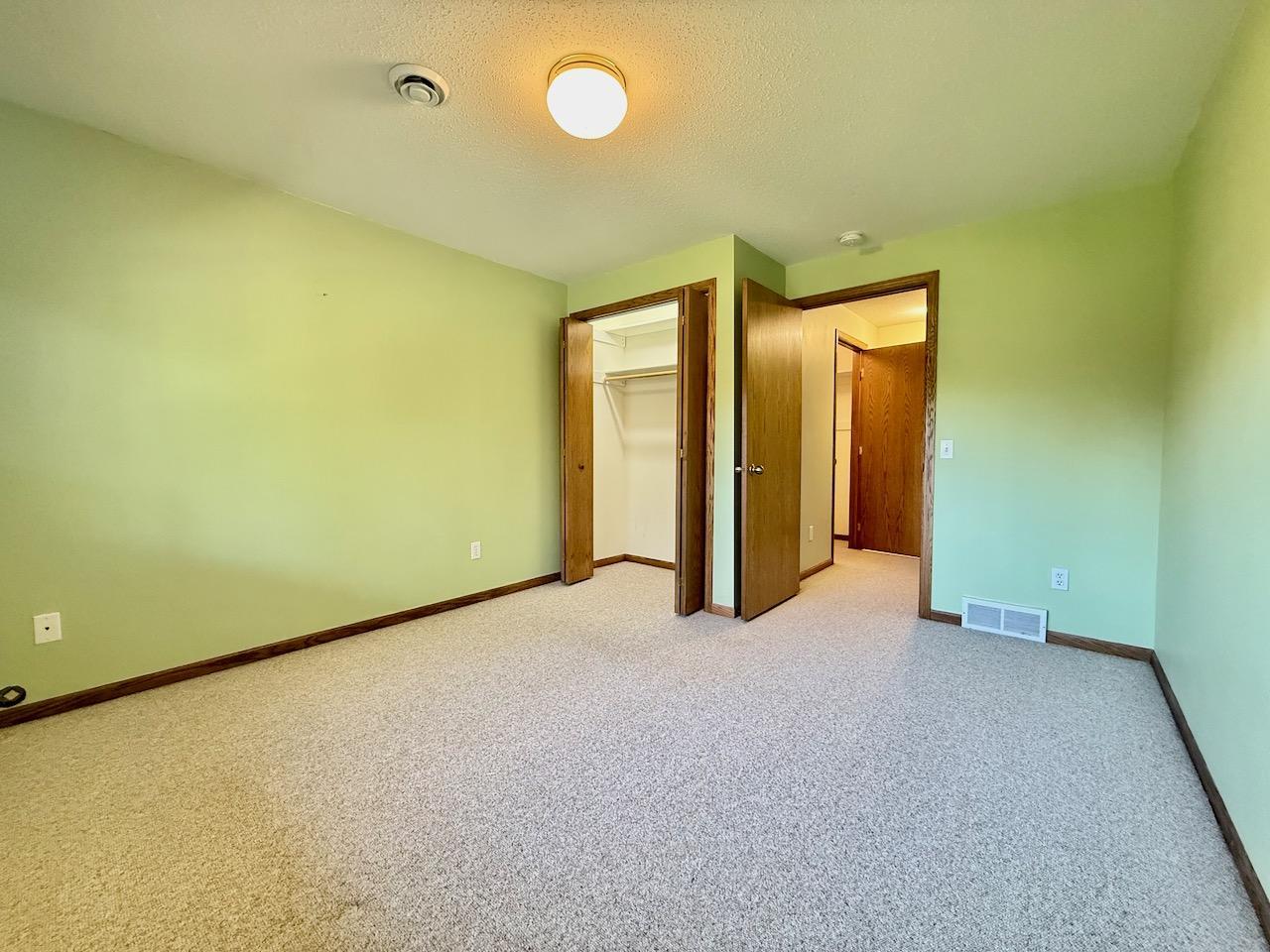 1997 single family home for sale at 1400 S Cascade Street in Fergus Falls, MN — 4 bed, 3 bath (photo 29 of 53)