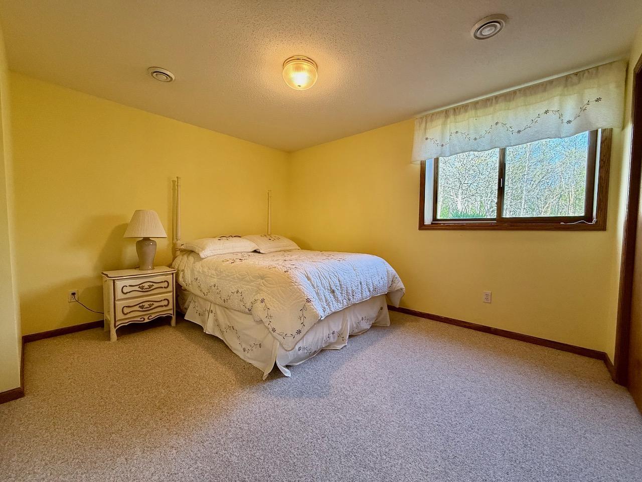 1997 single family home for sale at 1400 S Cascade Street in Fergus Falls, MN — 4 bed, 3 bath (photo 30 of 53)