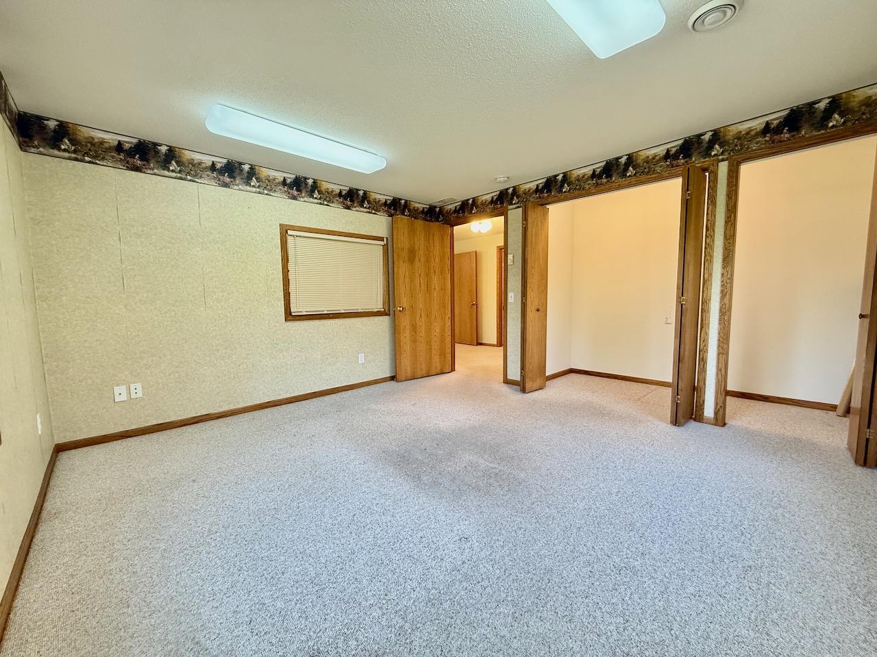 1997 single family home for sale at 1400 S Cascade Street in Fergus Falls, MN — 4 bed, 3 bath (photo 35 of 53)