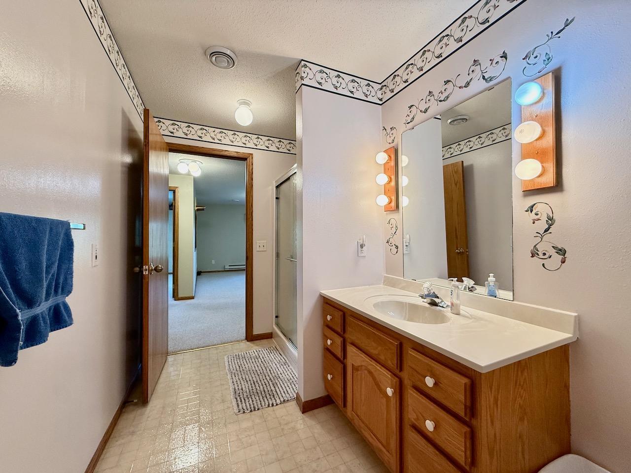 1997 single family home for sale at 1400 S Cascade Street in Fergus Falls, MN — 4 bed, 3 bath (photo 37 of 53)