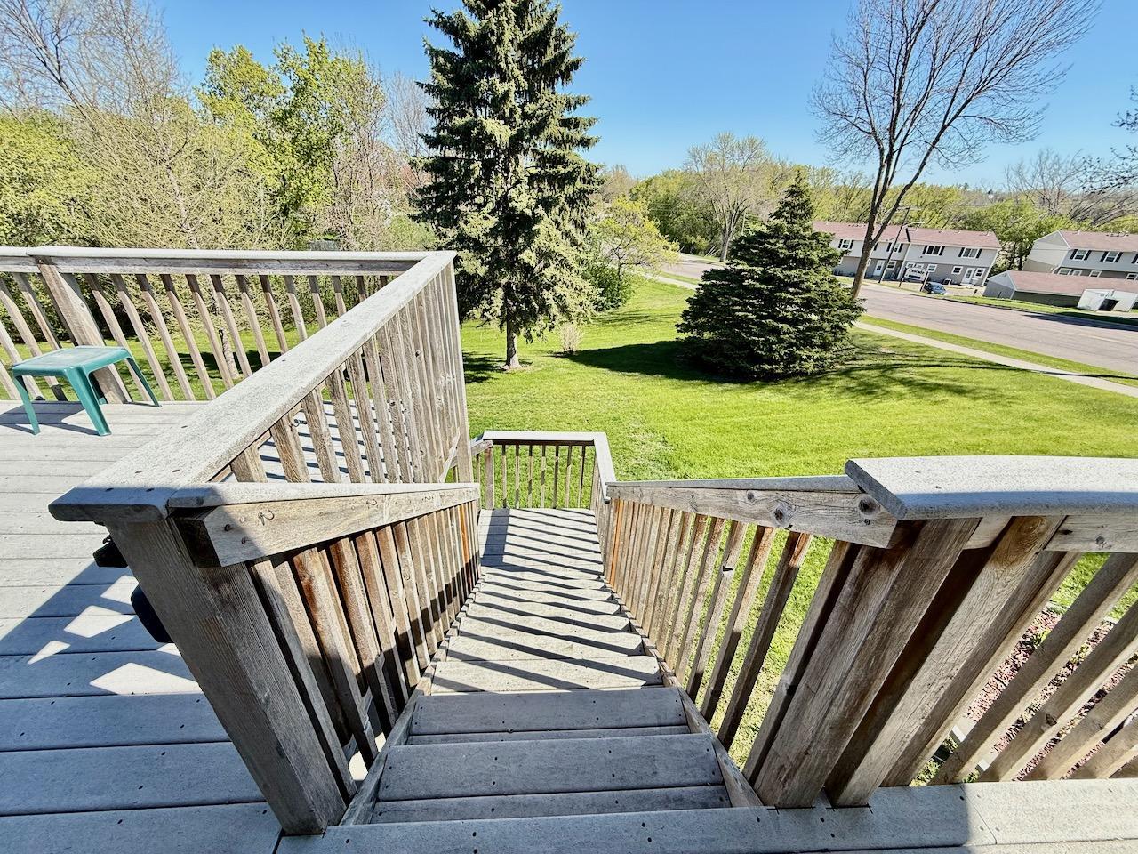 1997 single family home for sale at 1400 S Cascade Street in Fergus Falls, MN — 4 bed, 3 bath (photo 44 of 53)