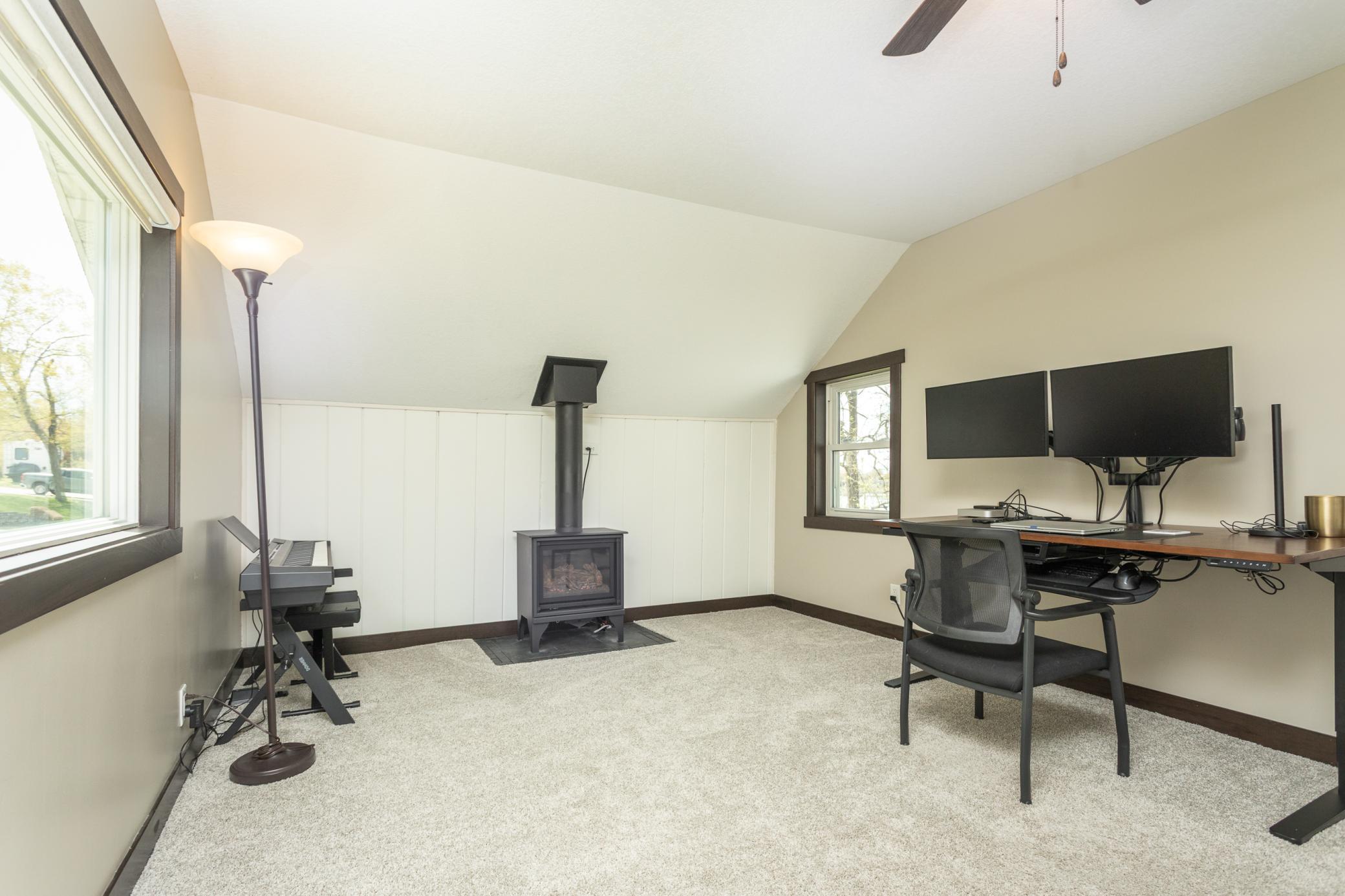 1975 single family home for sale at 524 E Lake Cowdry Road NW in Alexandria, MN — 4 bed, 2 bath (photo 2 of 30)