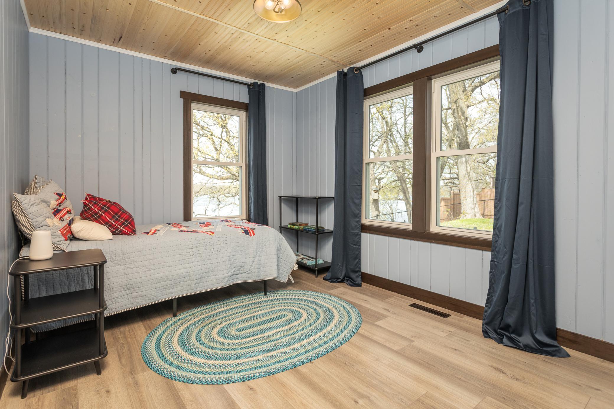 1975 single family home for sale at 524 E Lake Cowdry Road NW in Alexandria, MN — 4 bed, 2 bath (photo 11 of 30)