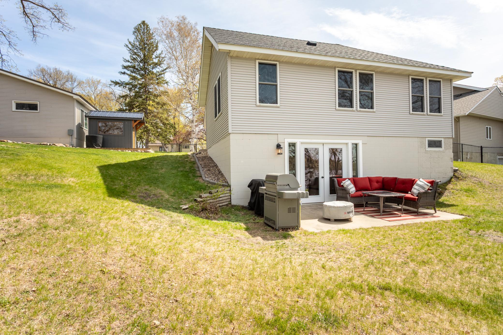 1975 single family home for sale at 524 E Lake Cowdry Road NW in Alexandria, MN — 4 bed, 2 bath (photo 21 of 30)