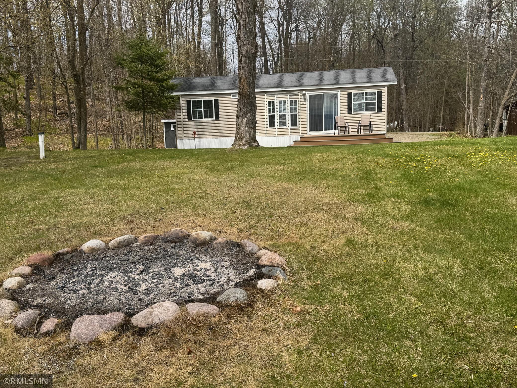 1998 single family home for sale at 42610 305th Place in Aitkin, MN — 1 bed, 1 bath (photo 6 of 28)