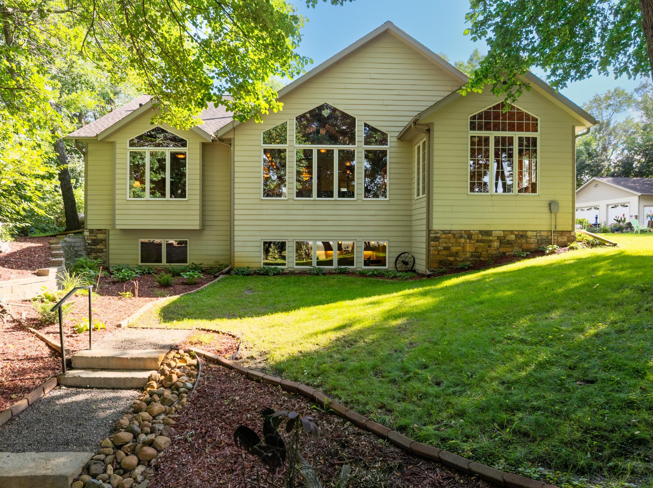 2006 single family home for sale at 8612 S Union Lake Drive SE in Alexandria, MN — 4 bed, 3 bath