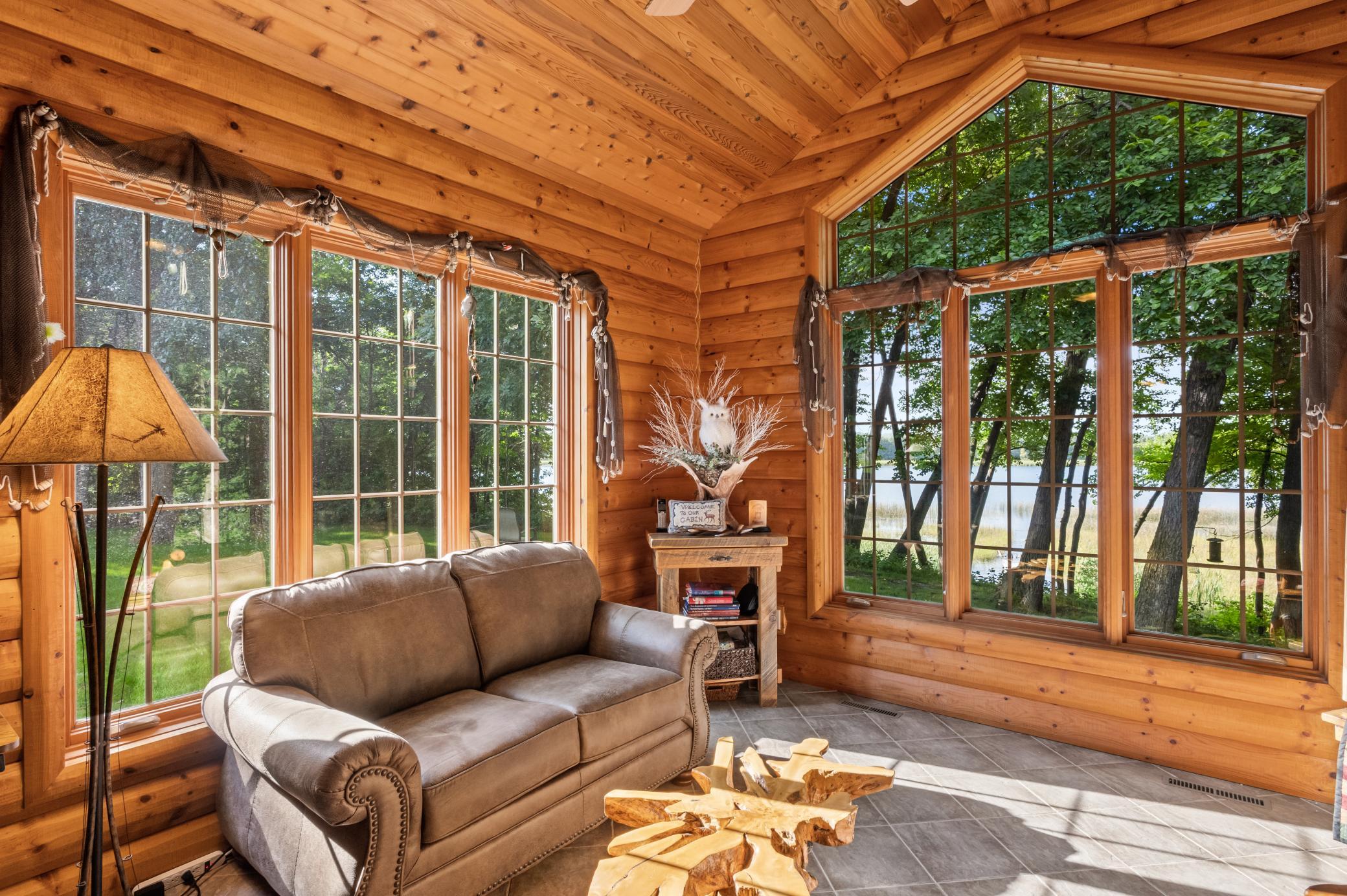 2006 single family home for sale at 8612 S Union Lake Drive SE in Alexandria, MN — 4 bed, 3 bath (photo 17 of 78)