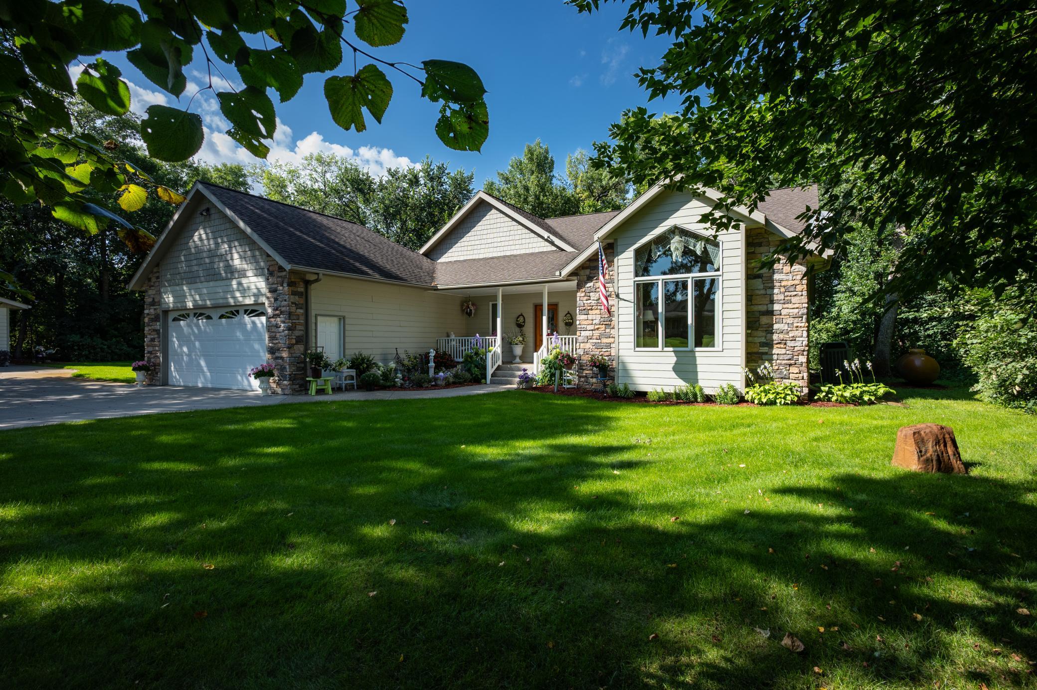 2006 single family home for sale at 8612 S Union Lake Drive SE in Alexandria, MN — 4 bed, 3 bath (photo 3 of 78)