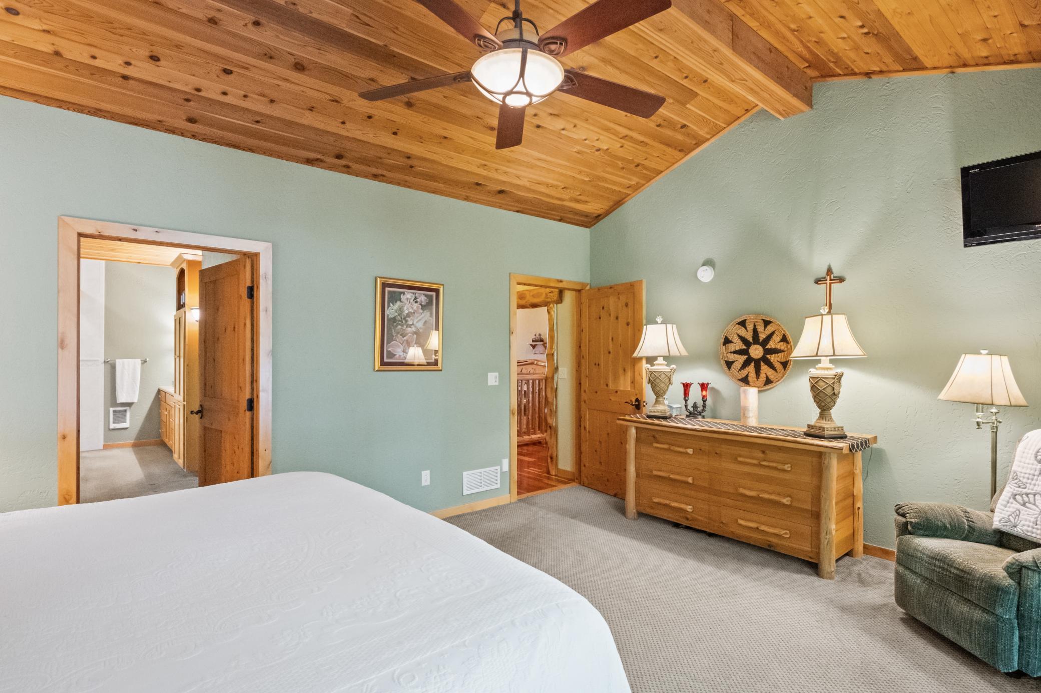 2006 single family home for sale at 8612 S Union Lake Drive SE in Alexandria, MN — 4 bed, 3 bath (photo 21 of 78)