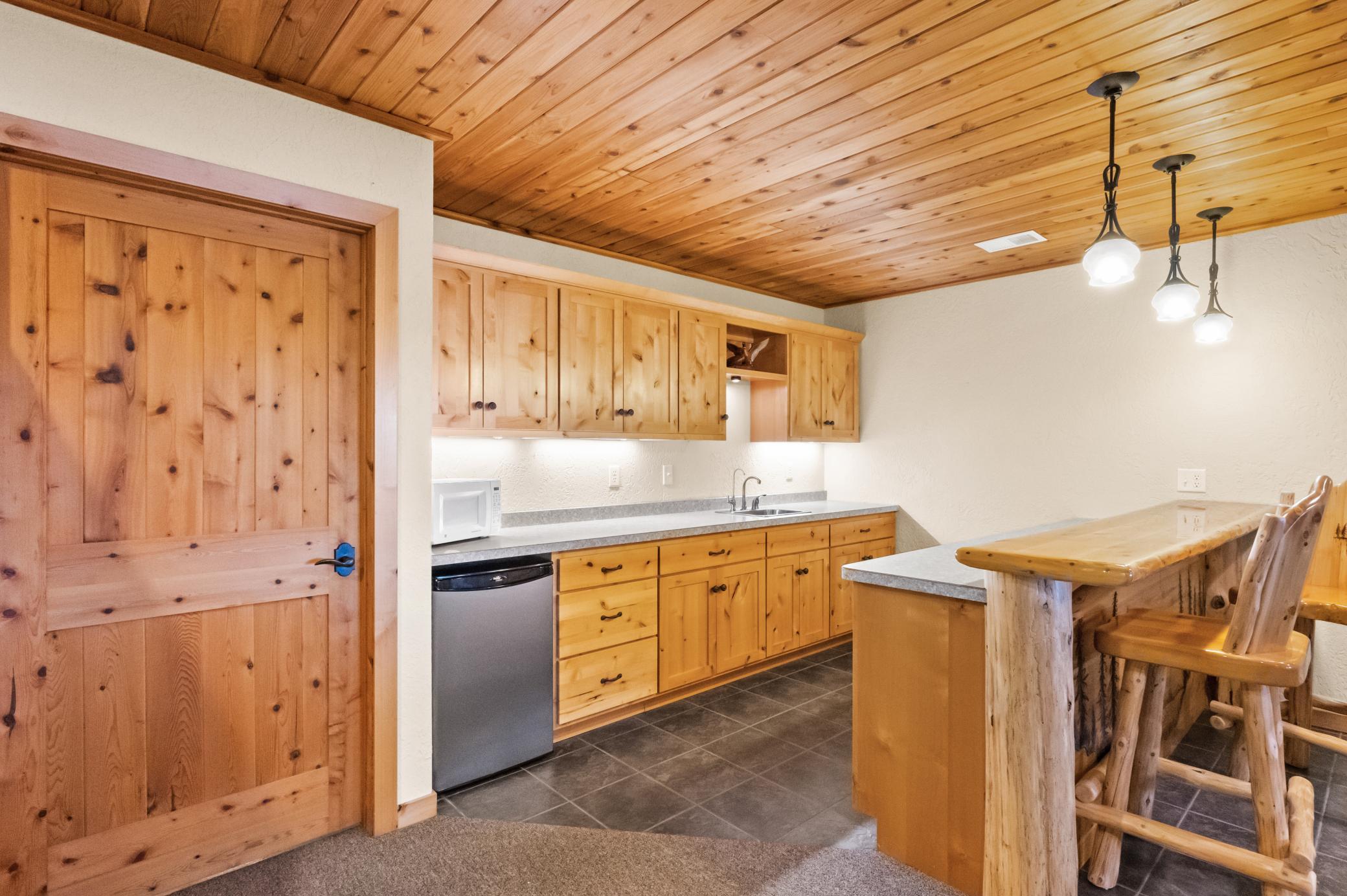 2006 single family home for sale at 8612 S Union Lake Drive SE in Alexandria, MN — 4 bed, 3 bath (photo 31 of 78)