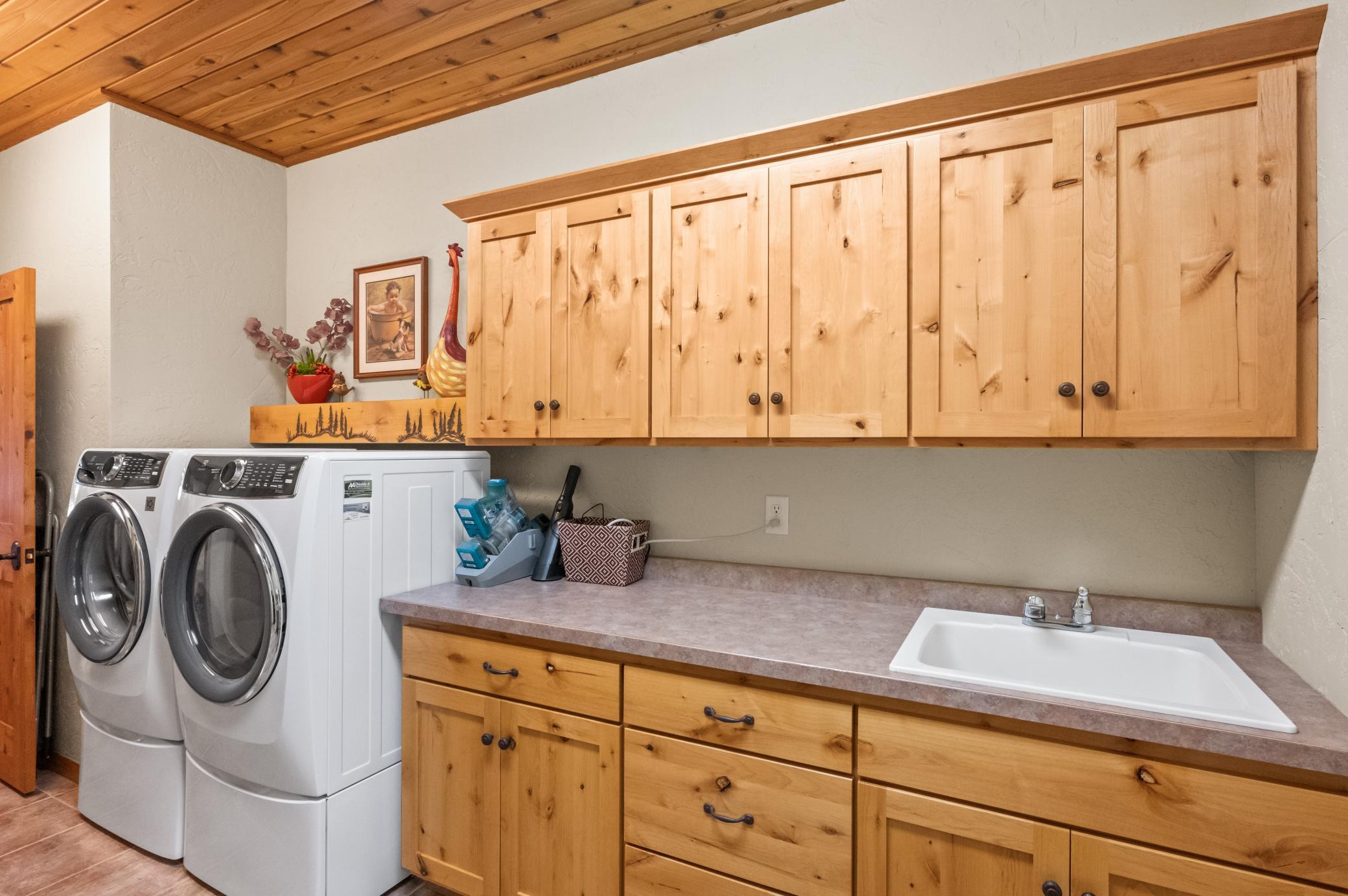 2006 single family home for sale at 8612 S Union Lake Drive SE in Alexandria, MN — 4 bed, 3 bath (photo 35 of 78)