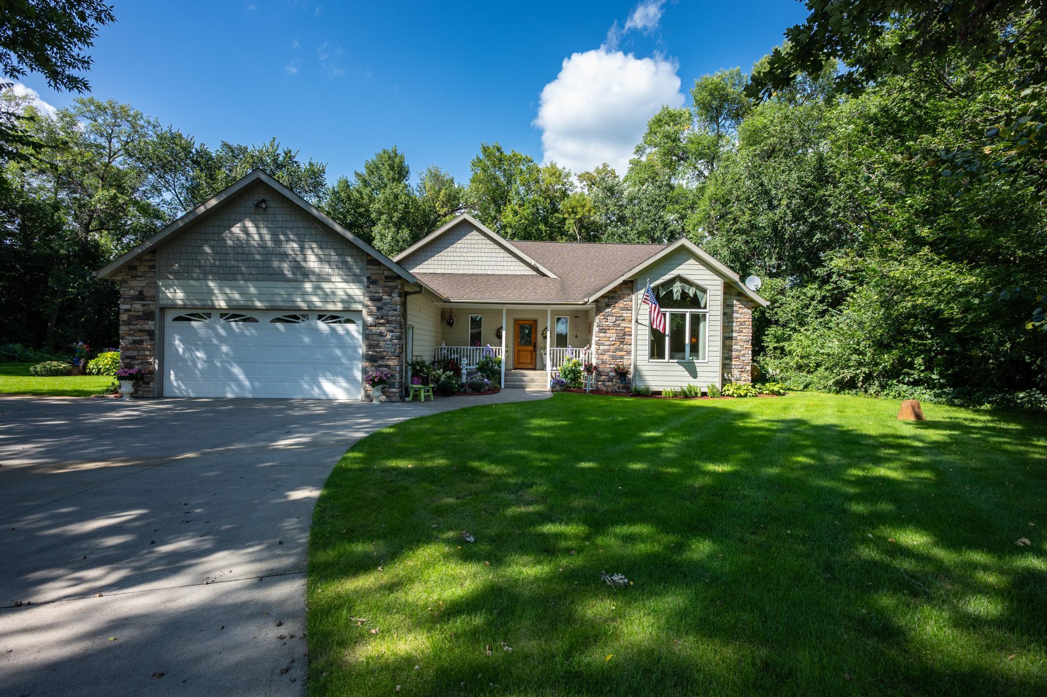 2006 single family home for sale at 8612 S Union Lake Drive SE in Alexandria, MN — 4 bed, 3 bath (photo 44 of 78)