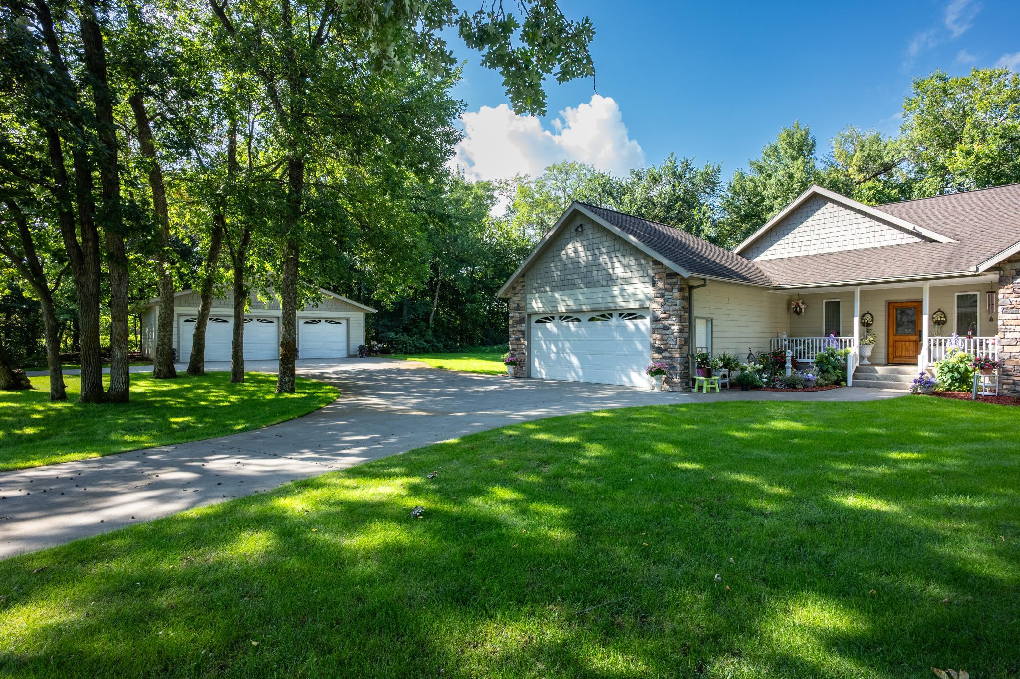 2006 single family home for sale at 8612 S Union Lake Drive SE in Alexandria, MN — 4 bed, 3 bath (photo 45 of 78)