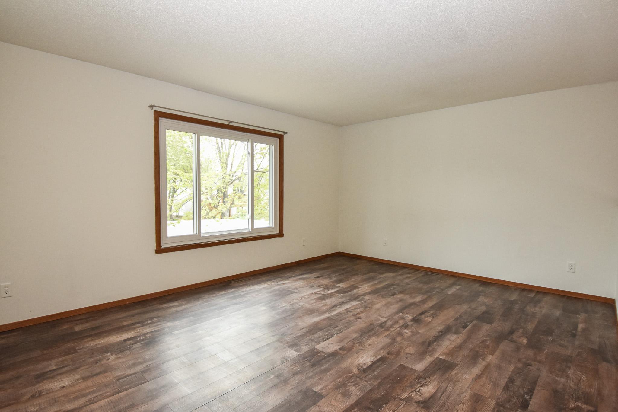 1806 36 1/2 Avenue S, Fargo ND 58104 - Photo 11 of 54