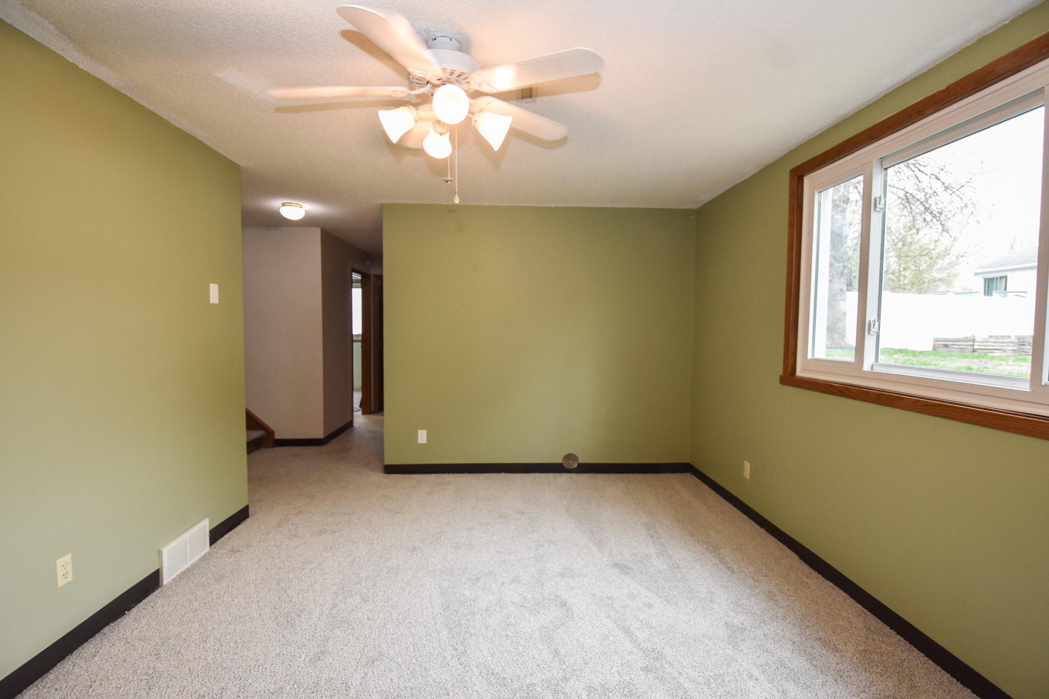 1806 36 1/2 Avenue S, Fargo ND 58104 - Photo 25 of 54