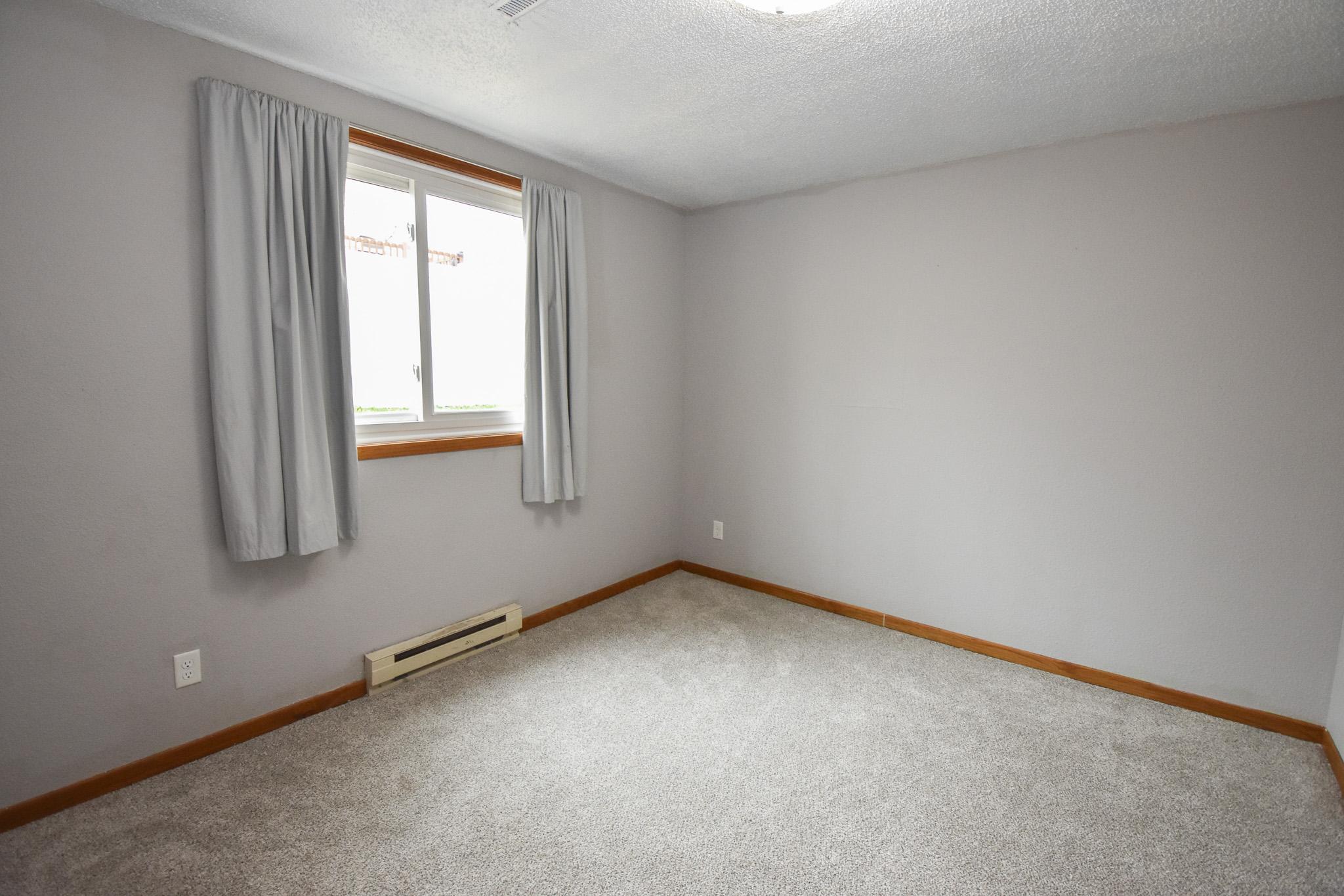 1806 36 1/2 Avenue S, Fargo ND 58104 - Photo 30 of 54
