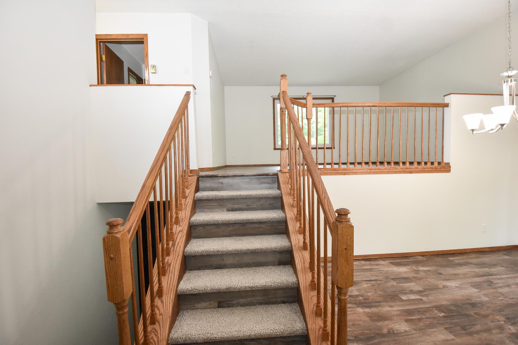1993 single family home for sale at 1806 36 1/2 Avenue S in Fargo, ND — 4 bed, 2 bath (photo 11 of 60)
