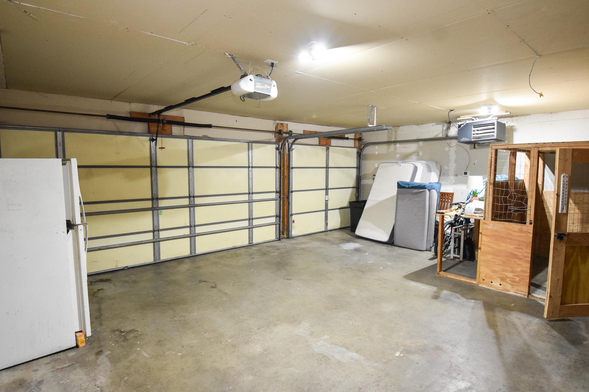 1993 single family home for sale at 1806 36 1/2 Avenue S in Fargo, ND — 4 bed, 2 bath (photo 53 of 60)