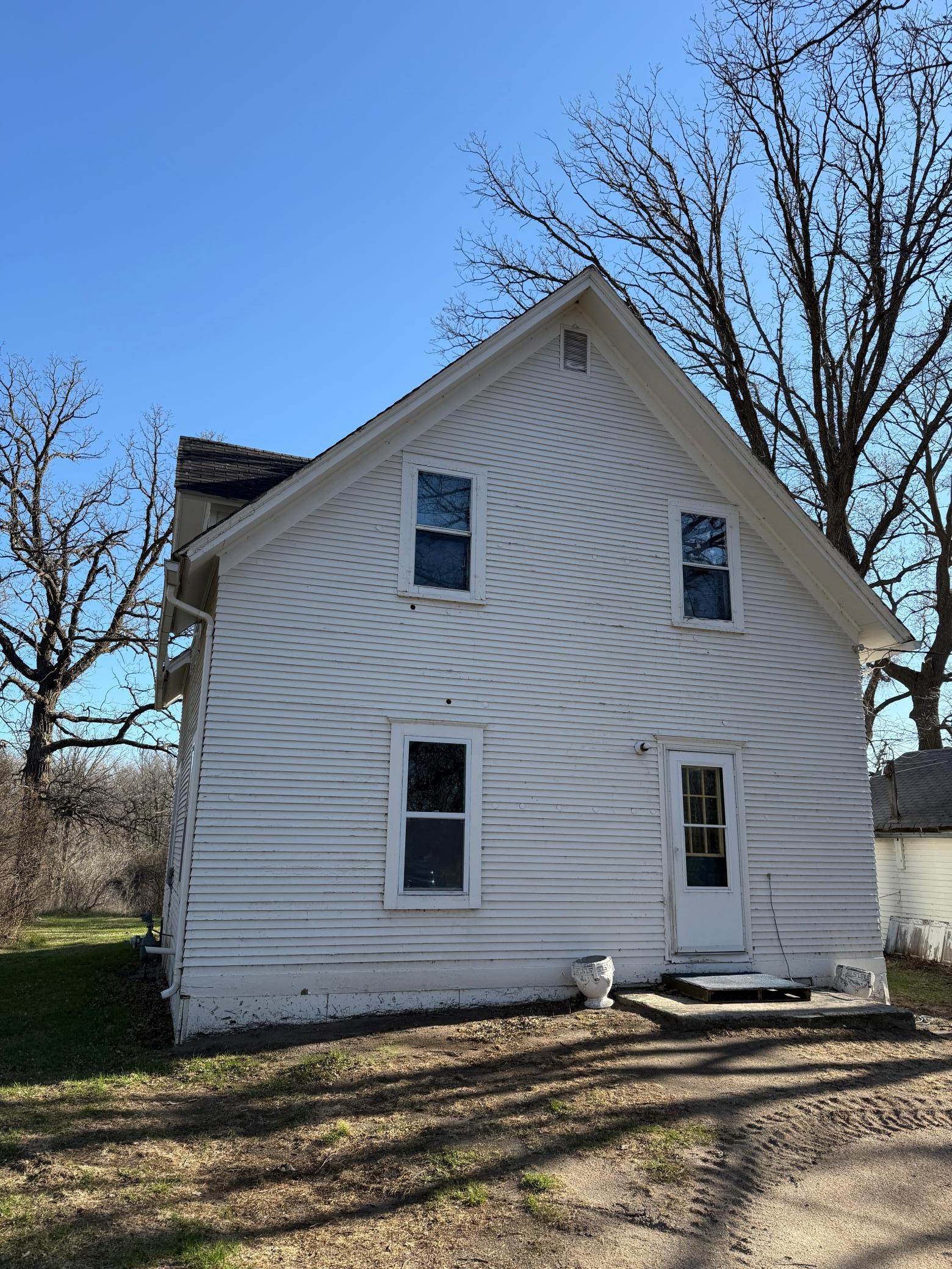 1930 single family home for sale at 3928 State Highway 200 in Gary, MN — 4 bed, 1 bath (photo 3 of 28)