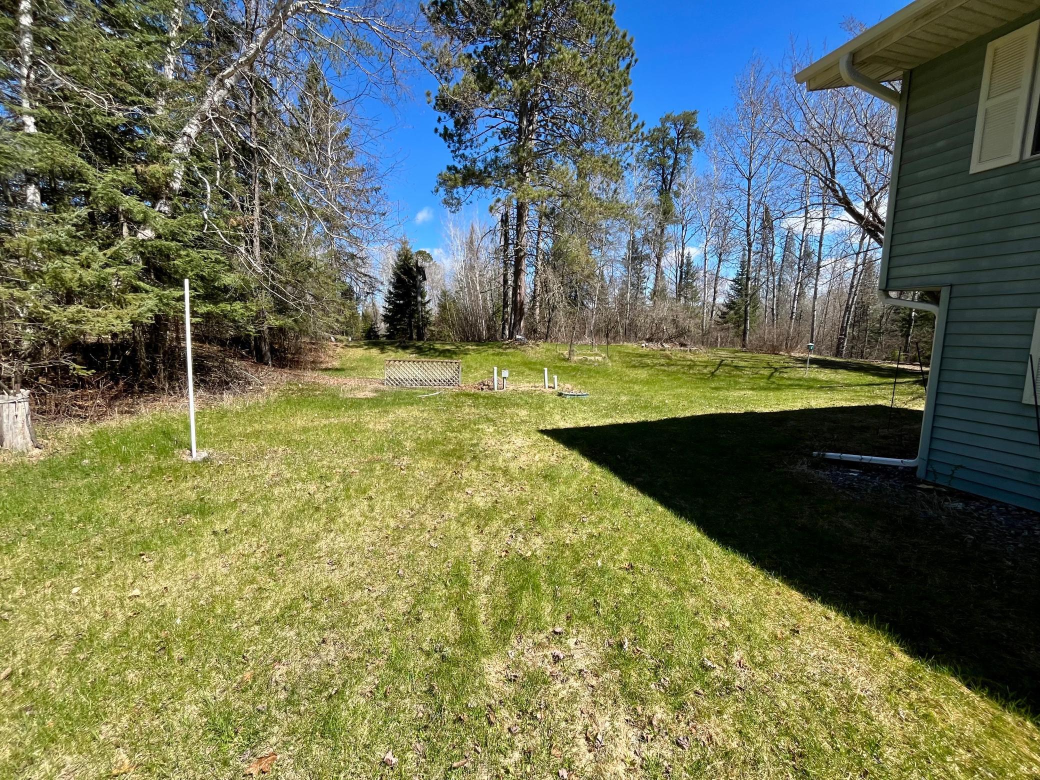1978 single family home for sale at 1206 E Ottum Avenue in Bigfork, MN — 3 bed, 2 bath (photo 8 of 13)