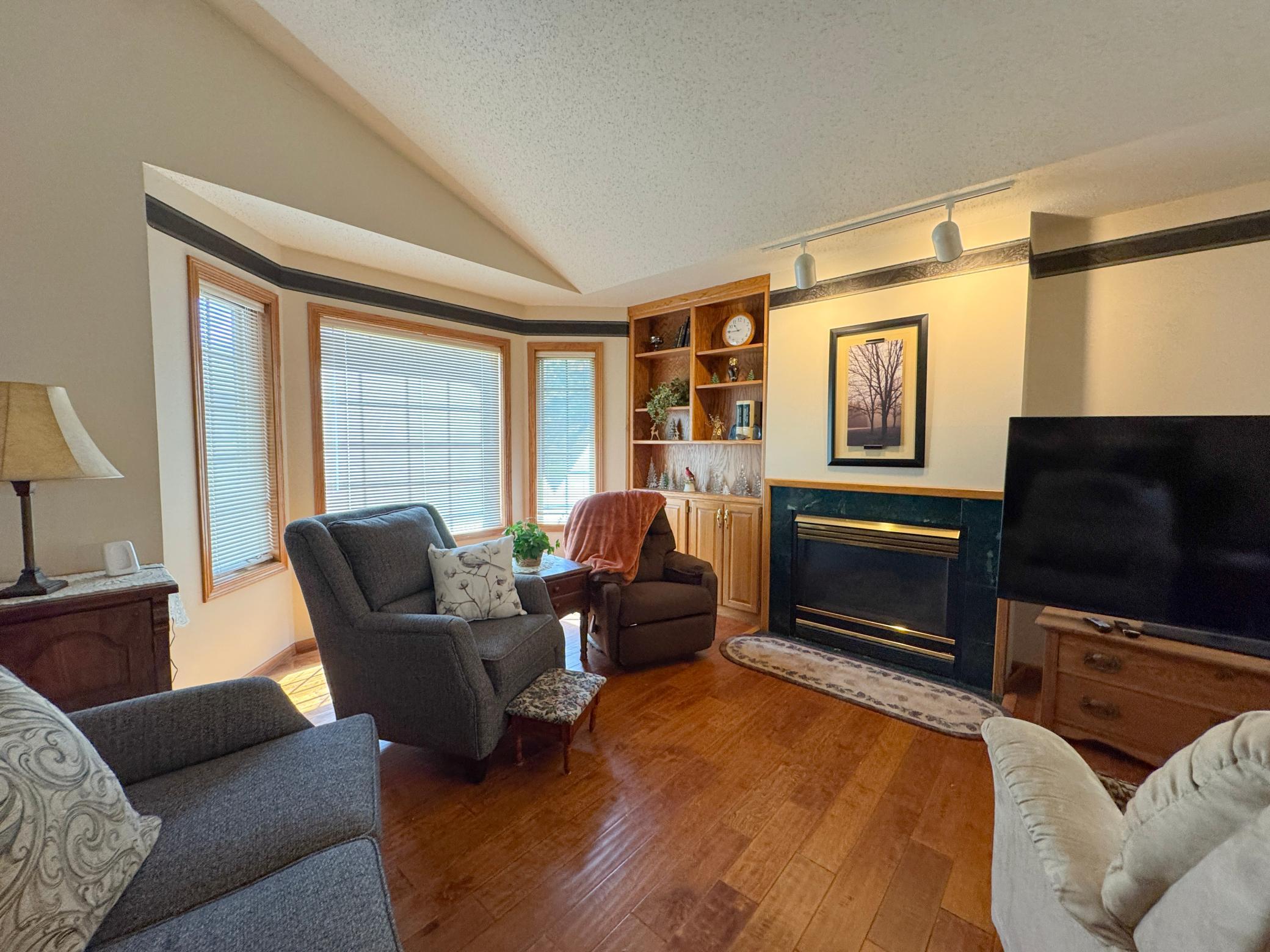 1996 twin home for sale at 2206 Arrowwood Court in Fergus Falls, MN — 2 bed, 2 bath (photo 3 of 26)