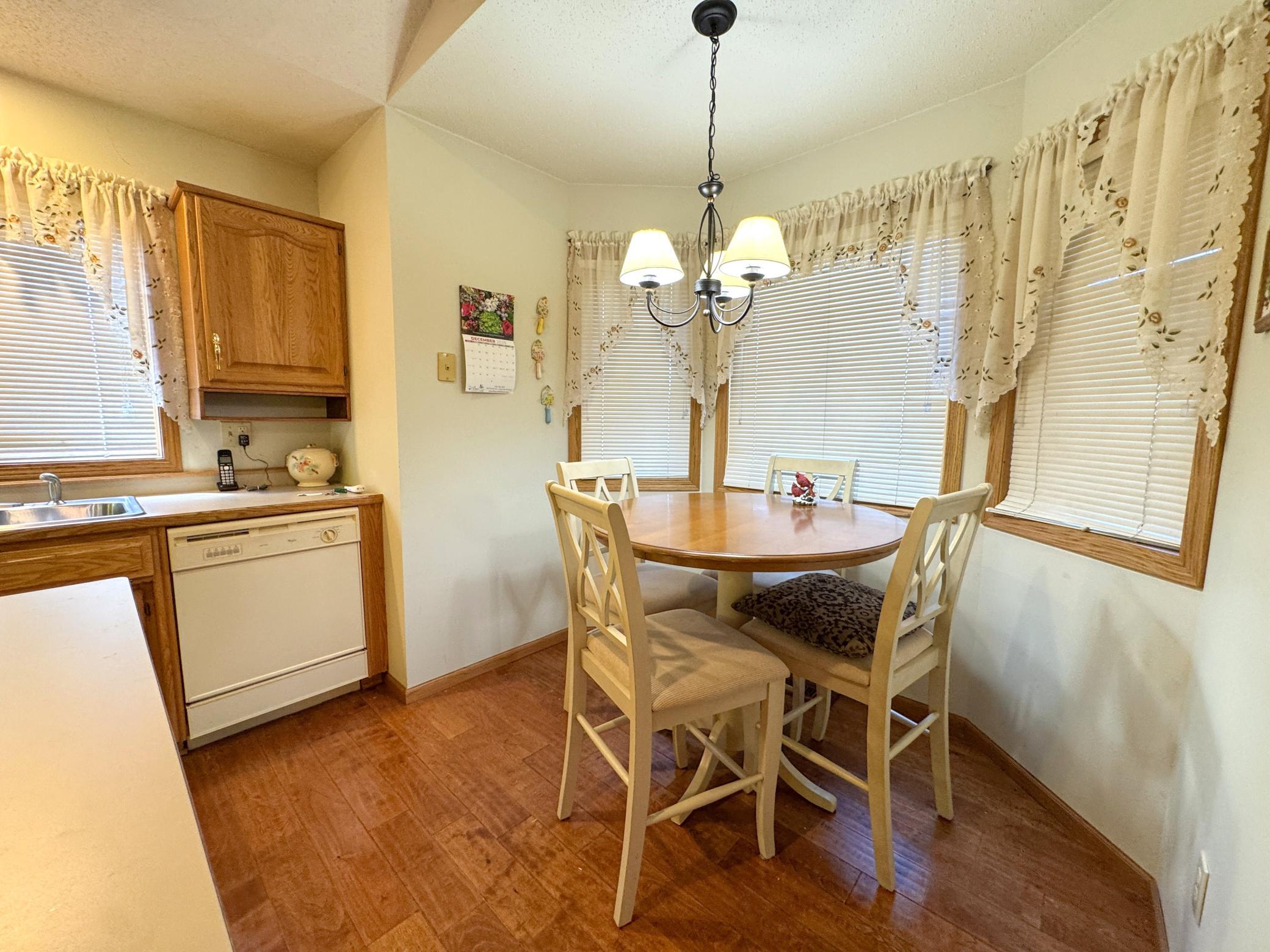 1996 twin home for sale at 2206 Arrowwood Court in Fergus Falls, MN — 2 bed, 2 bath (photo 6 of 26)