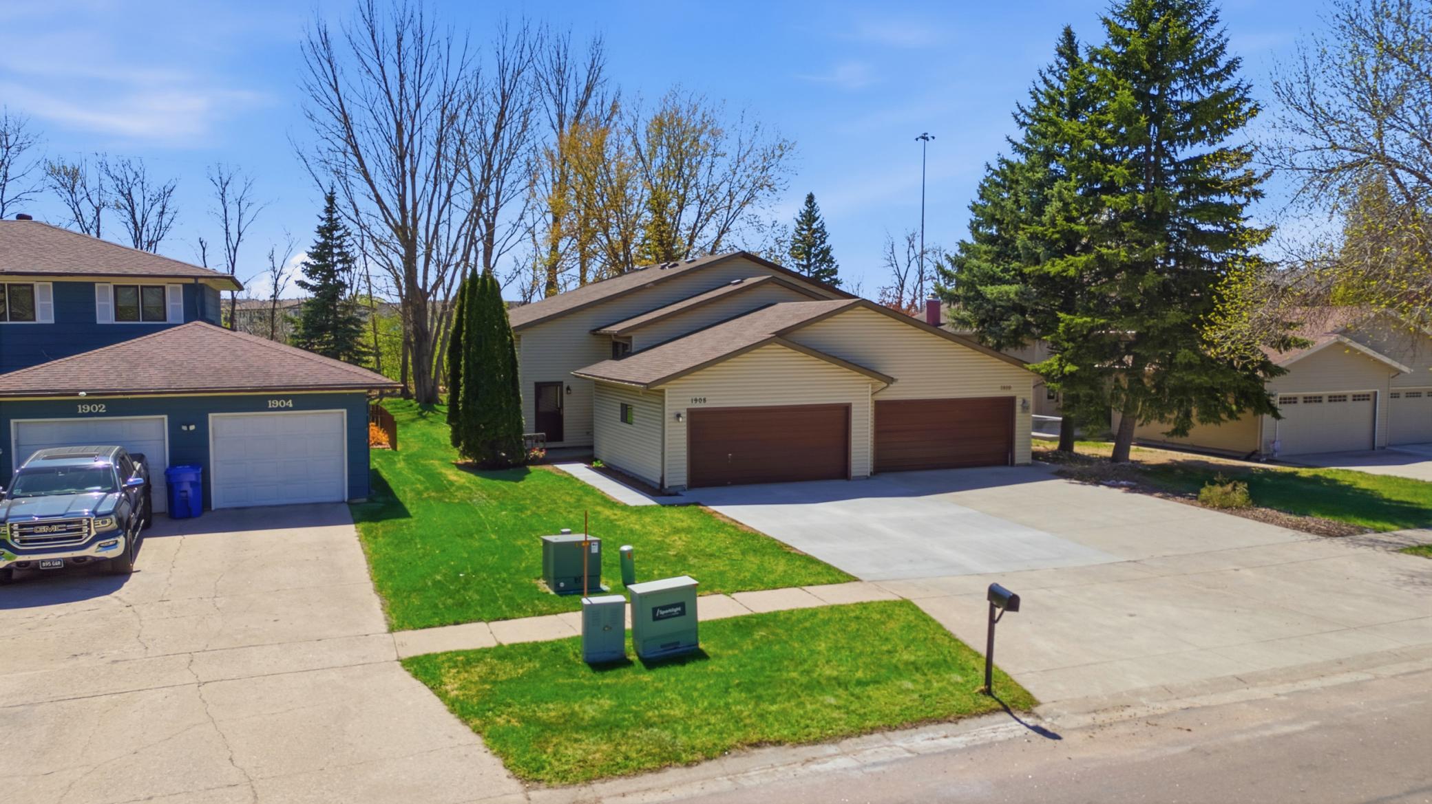 1908 20th Avenue S, Fargo ND 58103 - Photo 42 of 50