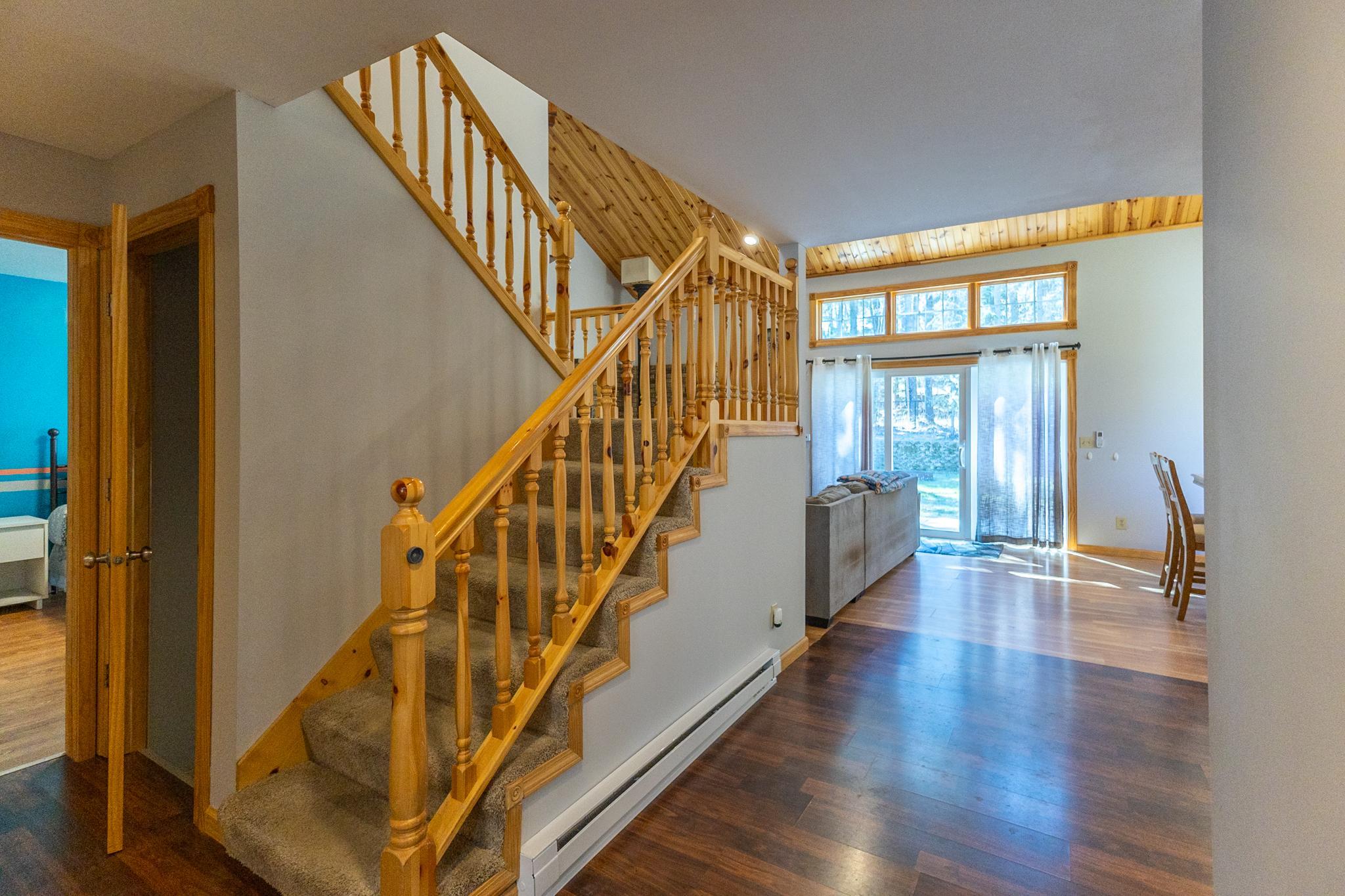 1982 single family home for sale at 508 Spruce Grove Lane NW in Bemidji, MN — 3 bed, 3 bath (photo 12 of 41)