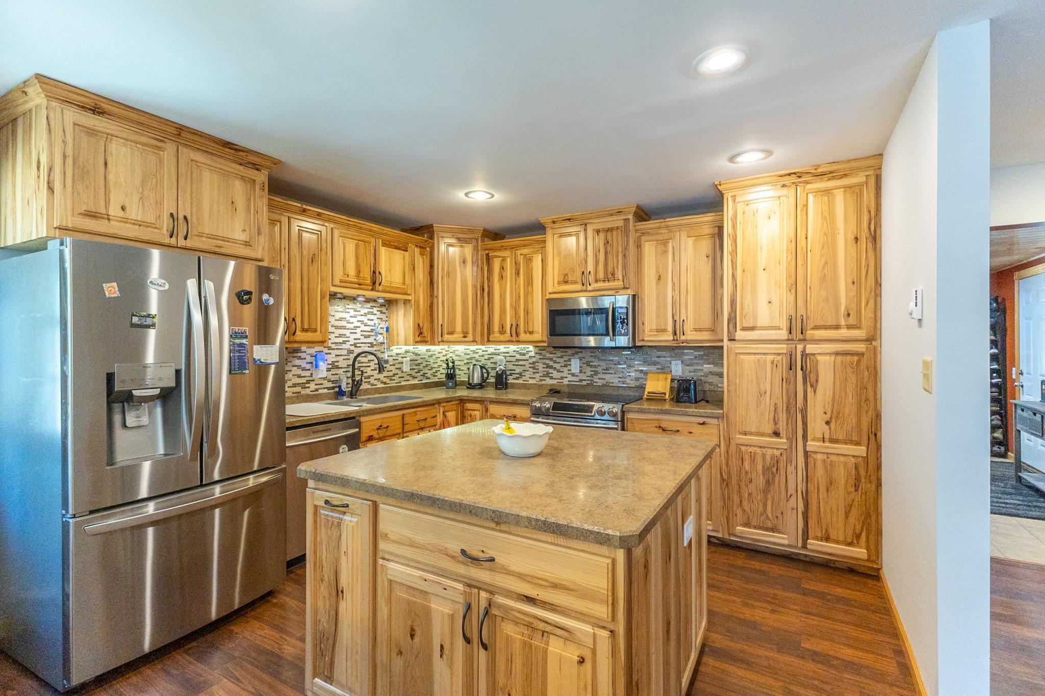 1982 single family home for sale at 508 Spruce Grove Lane NW in Bemidji, MN — 3 bed, 3 bath (photo 18 of 41)