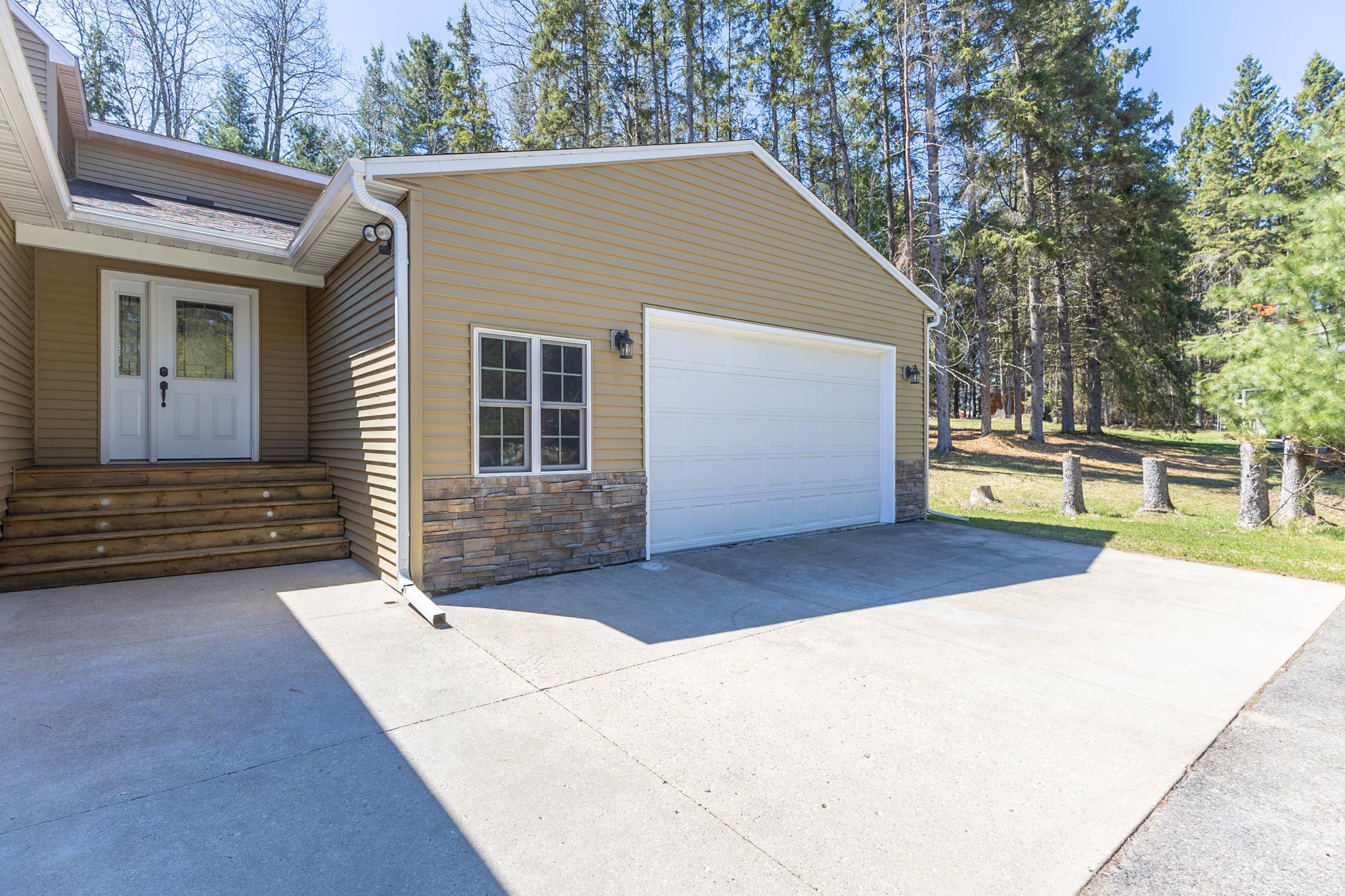 1982 single family home for sale at 508 Spruce Grove Lane NW in Bemidji, MN — 3 bed, 3 bath (photo 40 of 41)