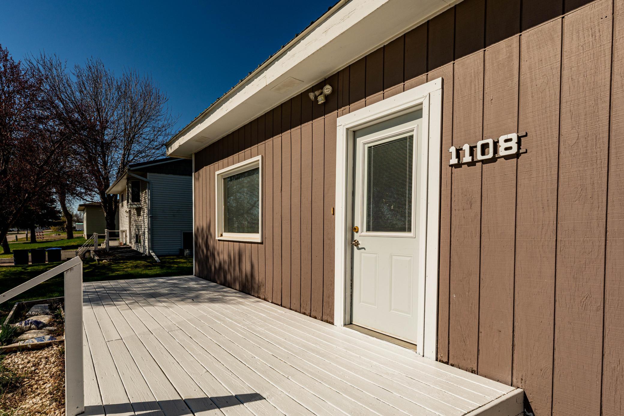 1940 single family home for sale at 1108 Forest Street in Lisbon, ND — 2 bed, 2 bath (photo 2 of 23)