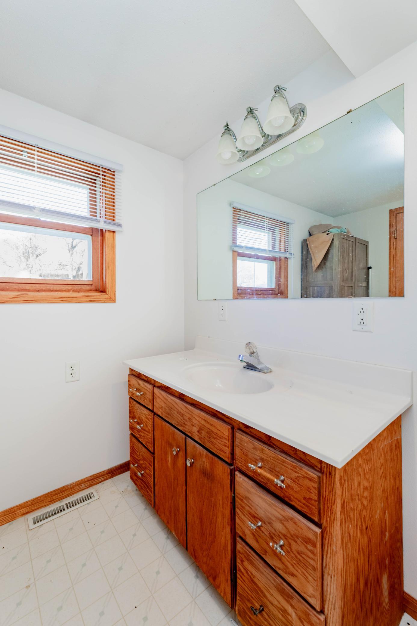 1940 single family home for sale at 1108 Forest Street in Lisbon, ND — 2 bed, 2 bath (photo 12 of 23)