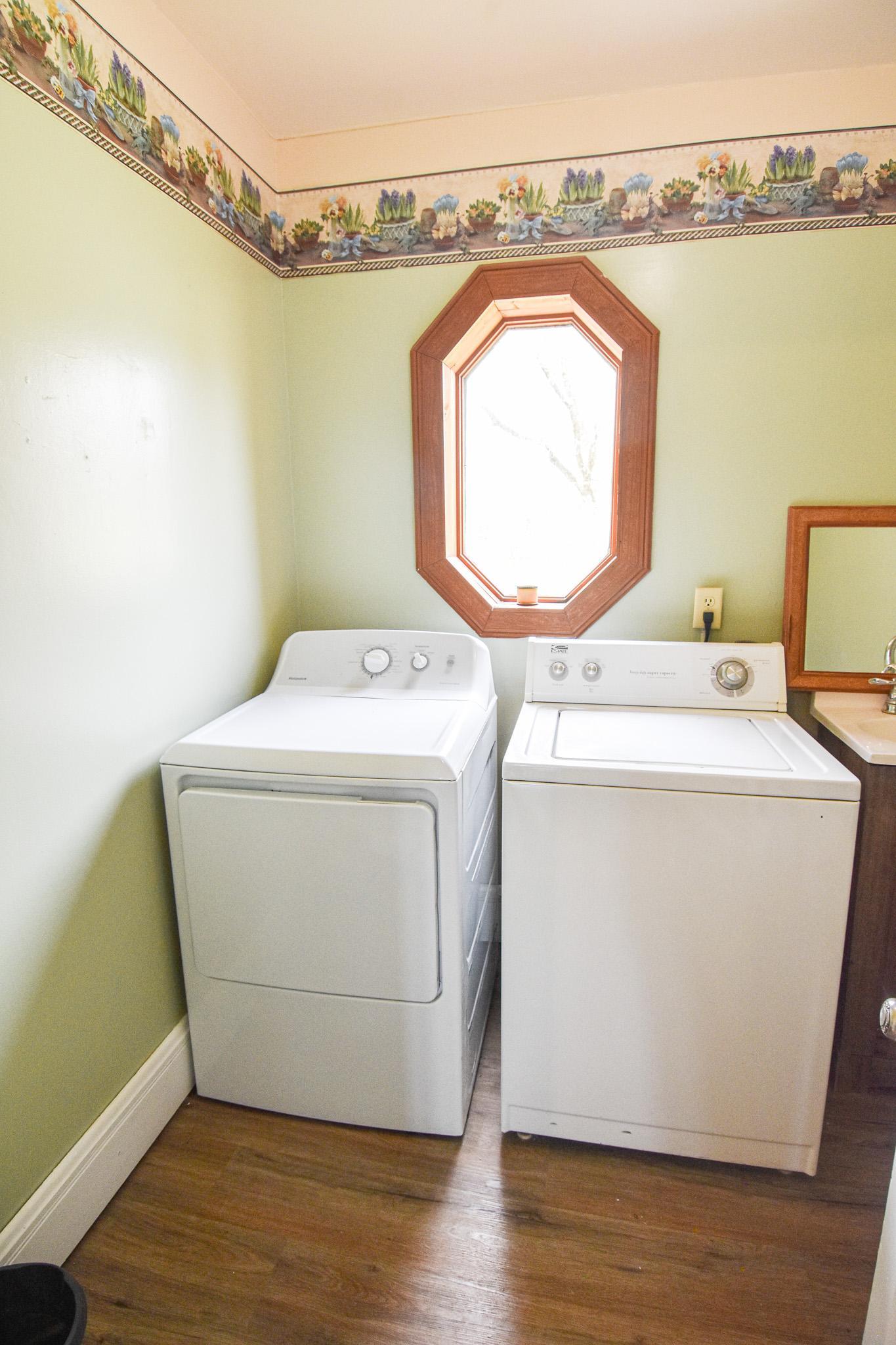 1920 single family home for sale at 117 Red Lake Avenue N in Saint Hilaire, MN — 4 bed, 2 bath (photo 15 of 35)
