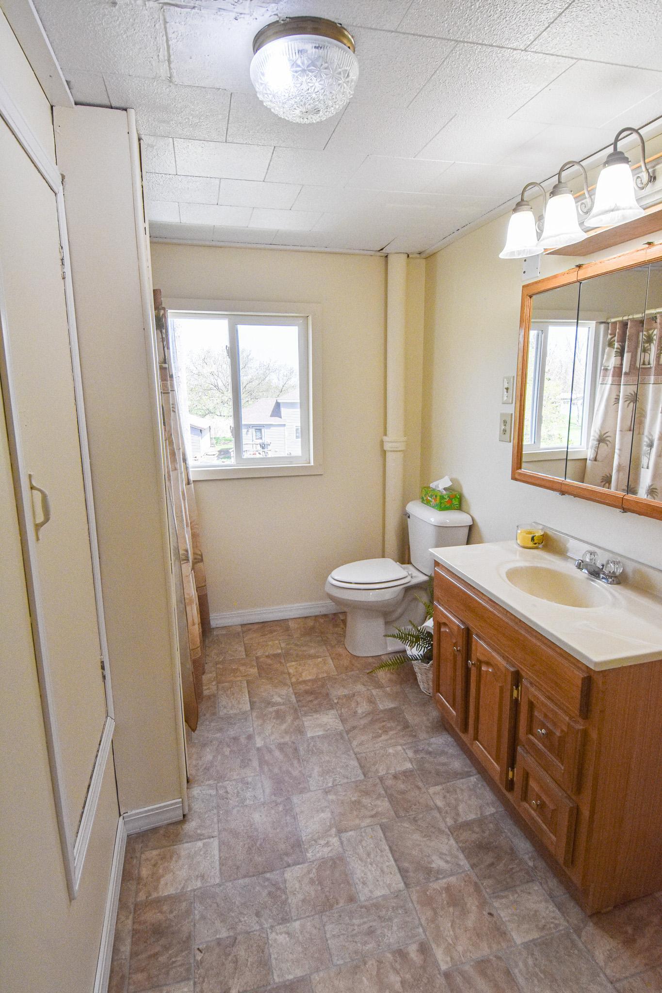 1920 single family home for sale at 117 Red Lake Avenue N in Saint Hilaire, MN — 4 bed, 2 bath (photo 34 of 35)