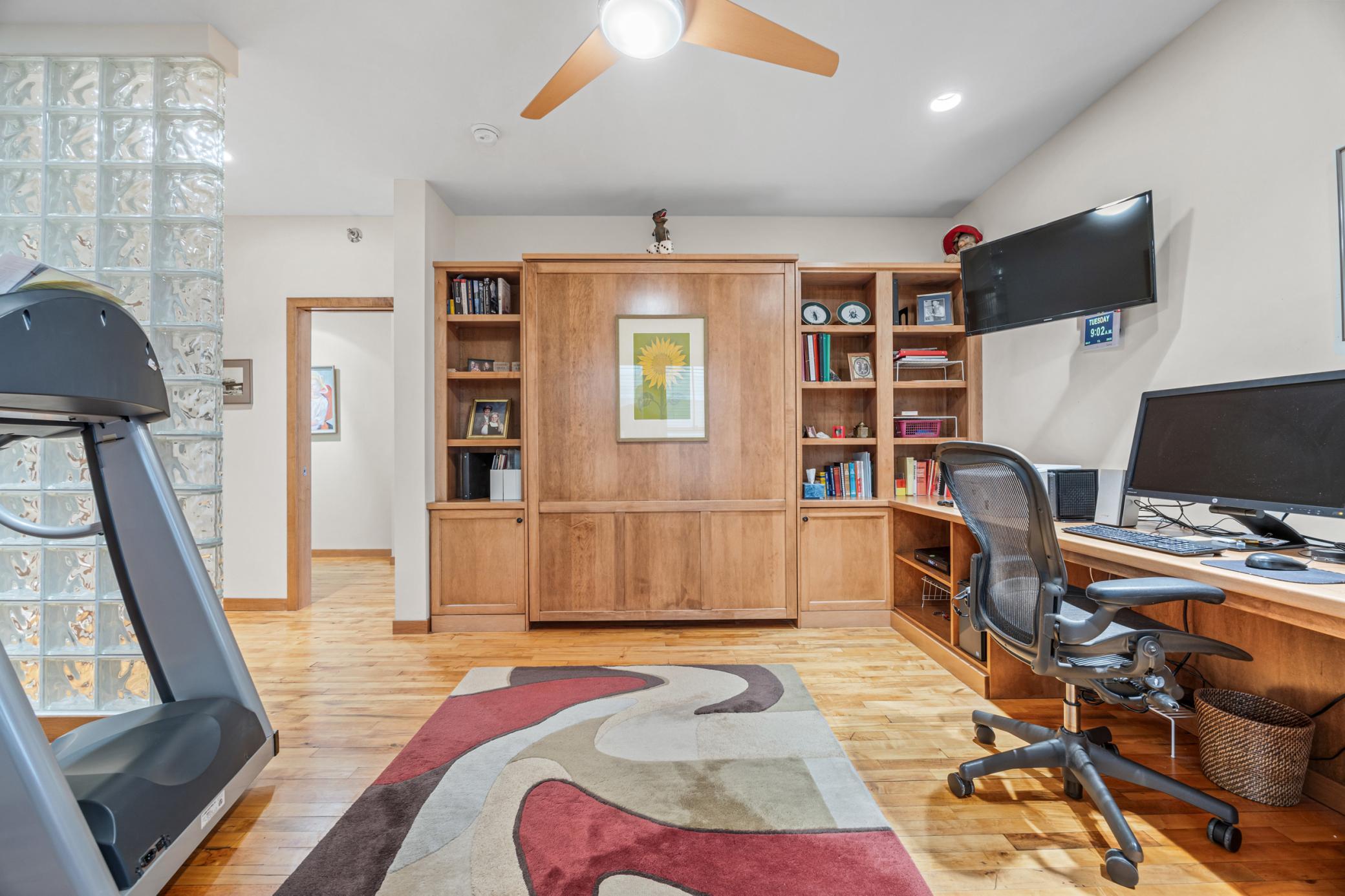 2007 condo for sale at 300 Broadway N, Unit 204 in Fargo, ND — 2 bed, 2 bath (photo 33 of 49)