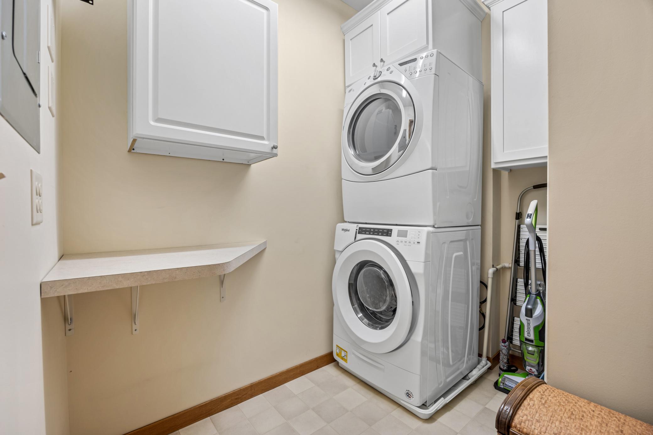 2007 condo for sale at 300 Broadway N, Unit 204 in Fargo, ND — 2 bed, 2 bath (photo 37 of 49)
