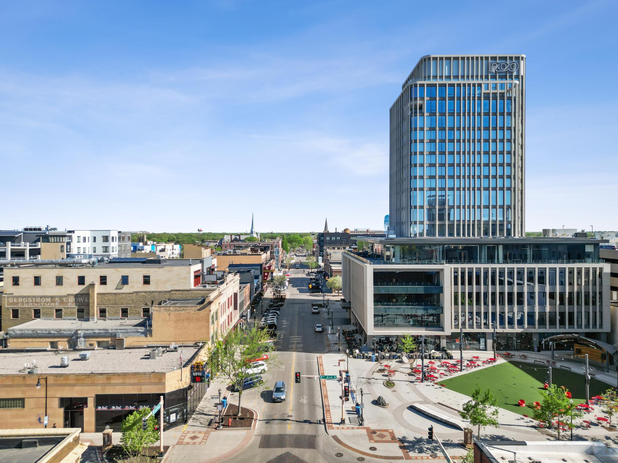 2007 condo for sale at 300 Broadway N, Unit 204 in Fargo, ND — 2 bed, 2 bath (photo 49 of 49)