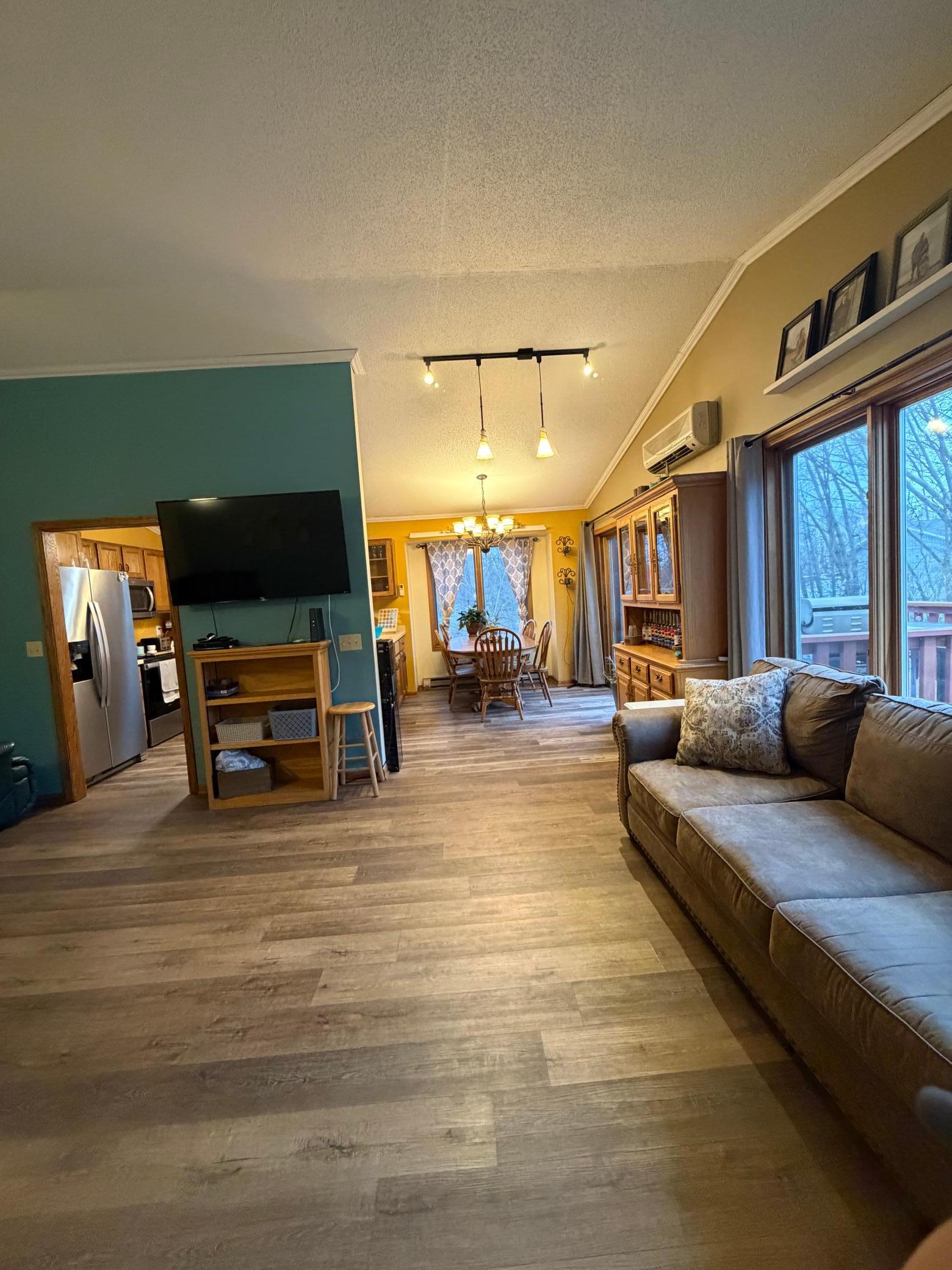 1992 single family home for sale at 765 Adams Avenue SW in Bemidji, MN — 4 bed, 2 bath (photo 12 of 40)