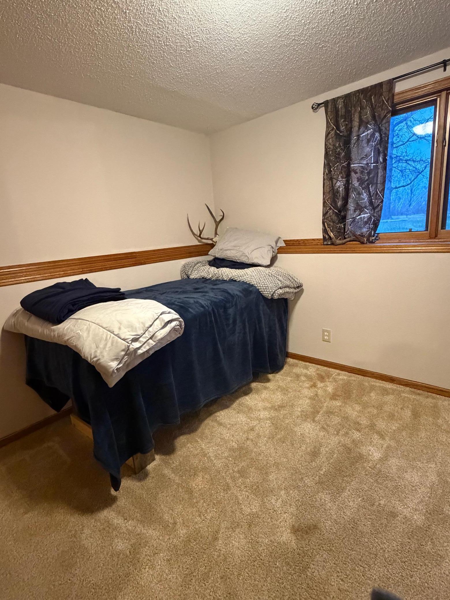 1992 single family home for sale at 765 Adams Avenue SW in Bemidji, MN — 4 bed, 2 bath (photo 17 of 40)
