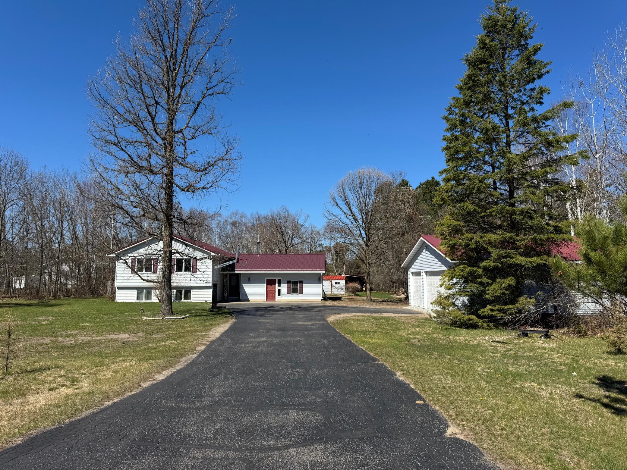 1992 single family home for sale at 765 Adams Avenue SW in Bemidji, MN — 4 bed, 2 bath (photo 34 of 40)